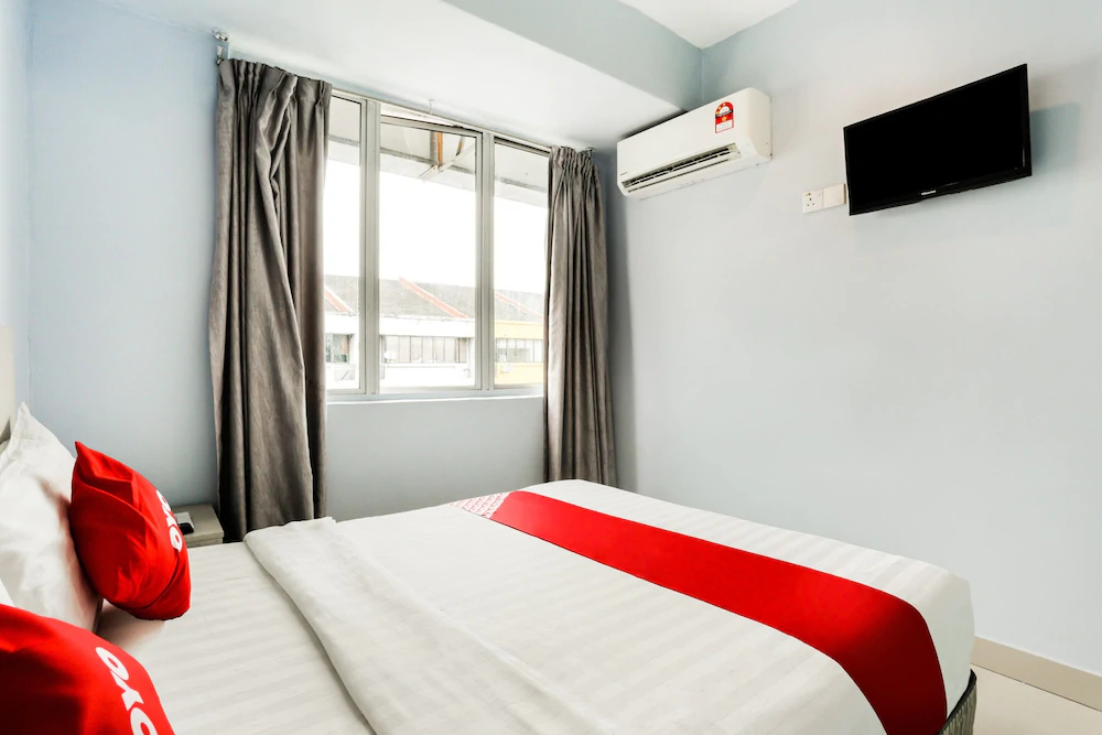 Green Leaf Boutique Hotel by OYO Rooms
