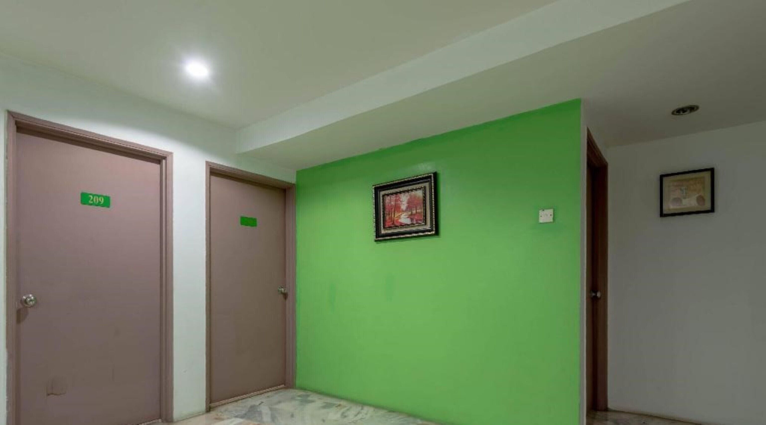 GS Golden Star Hotel