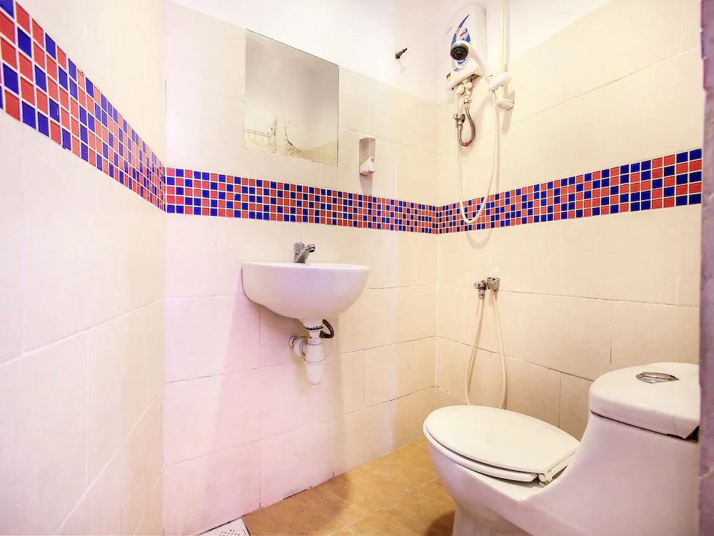 1st Inn Hotel by OYO Rooms