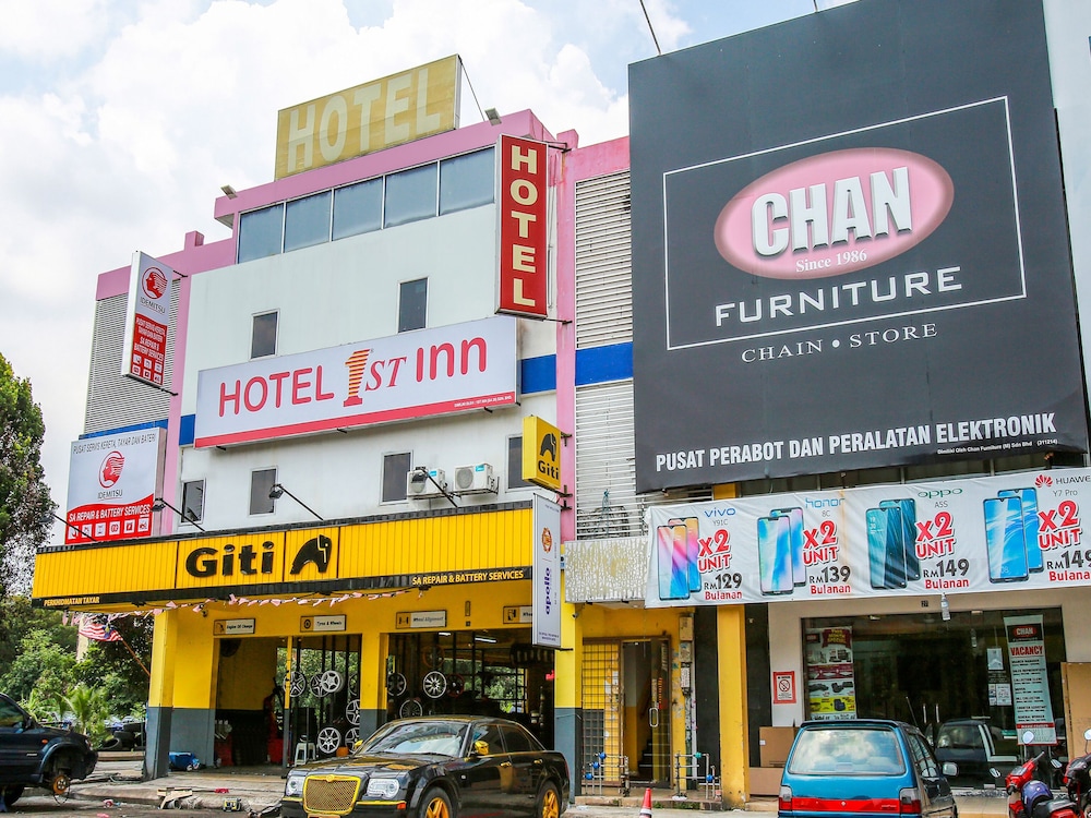1st Inn Hotel by OYO Rooms