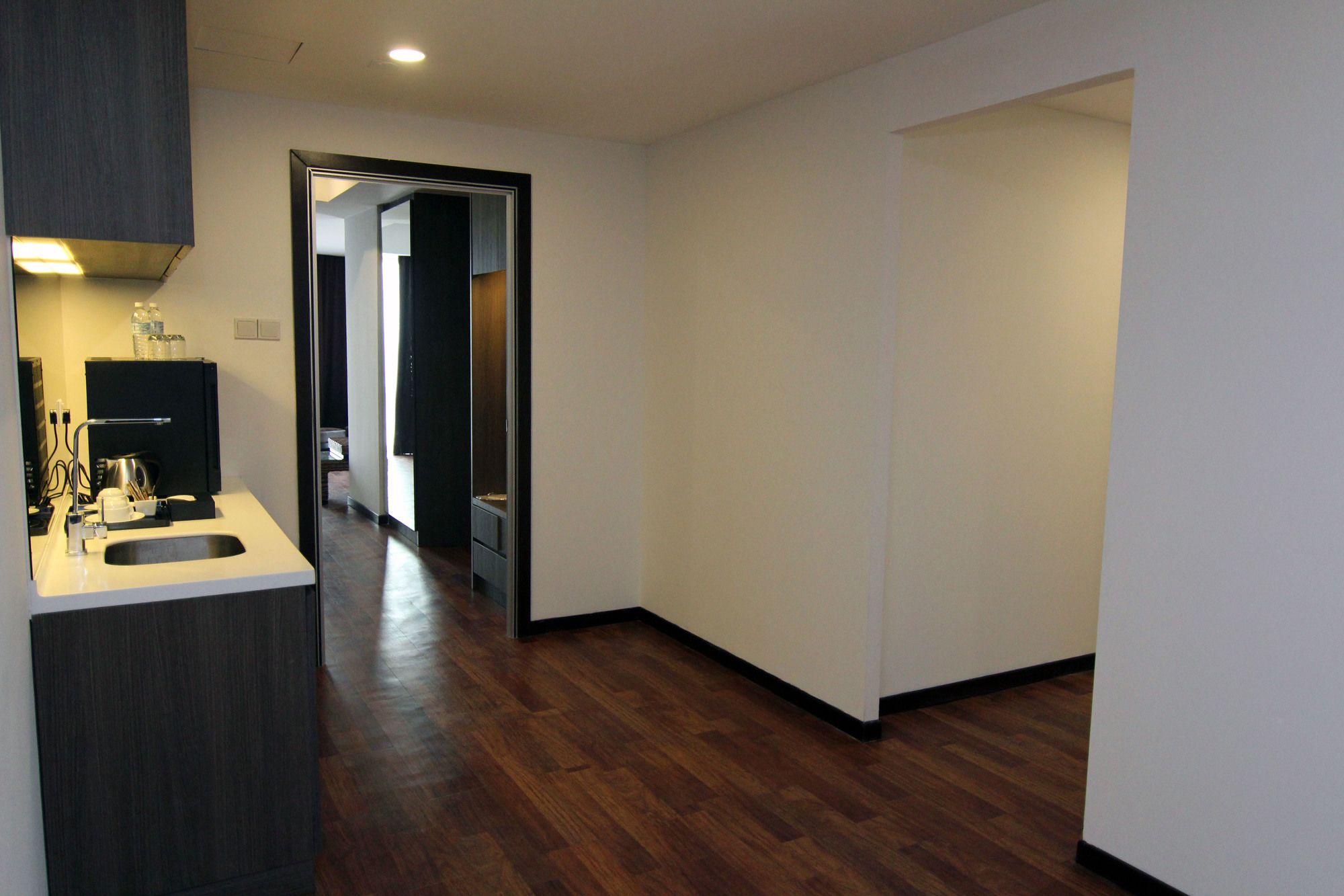 Nexus Regency Suites & Hotel