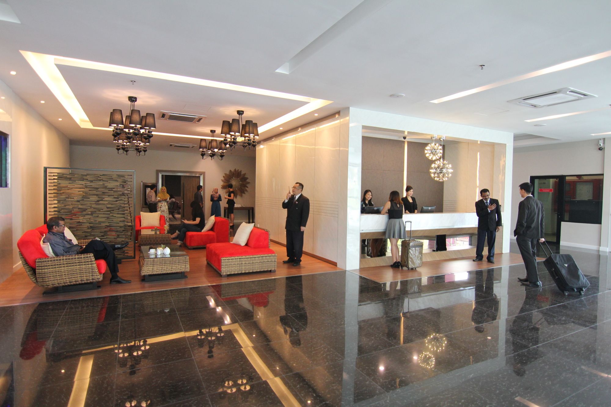 Nexus Regency Suites & Hotel