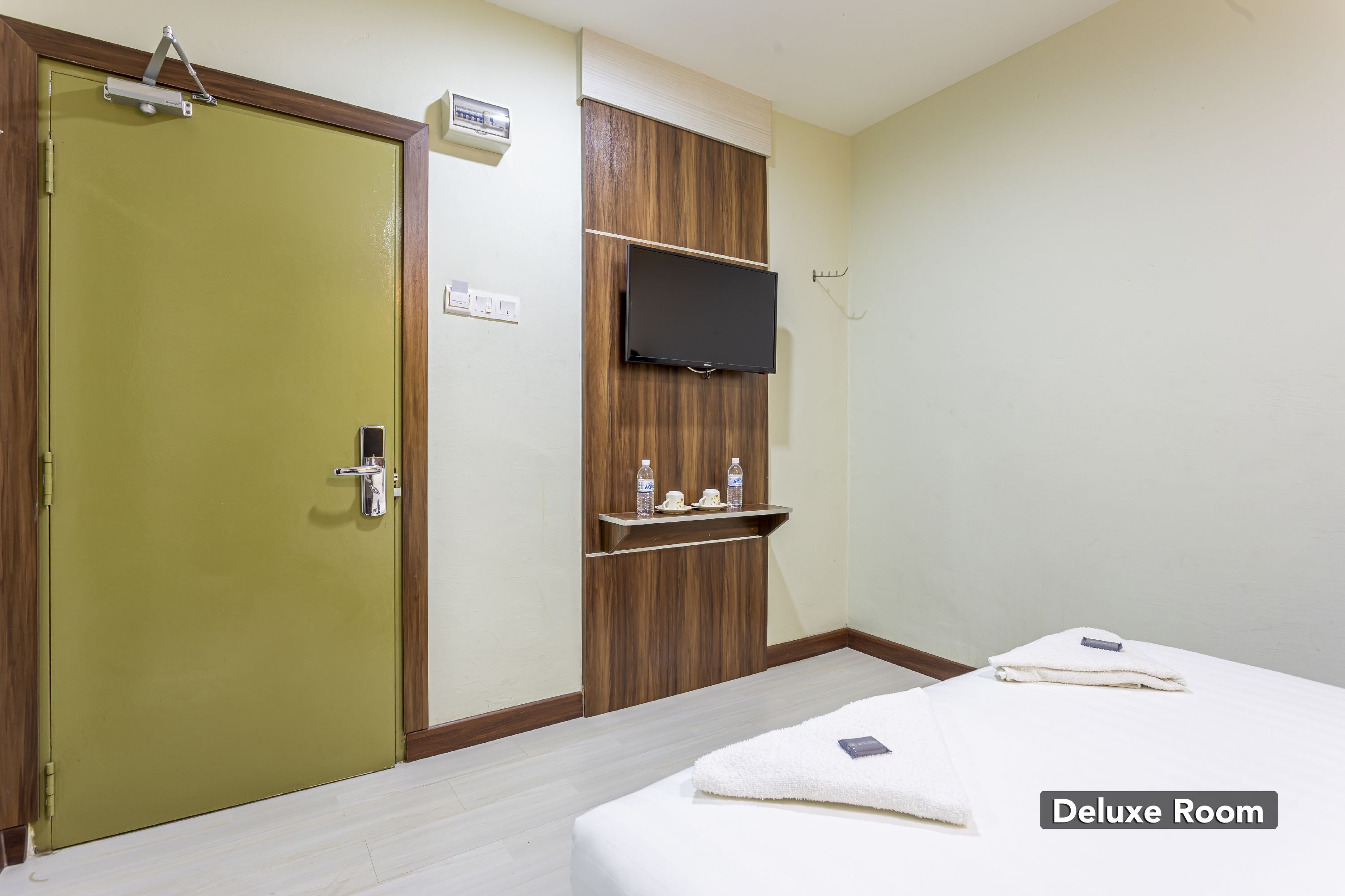 Golden Night Hotel