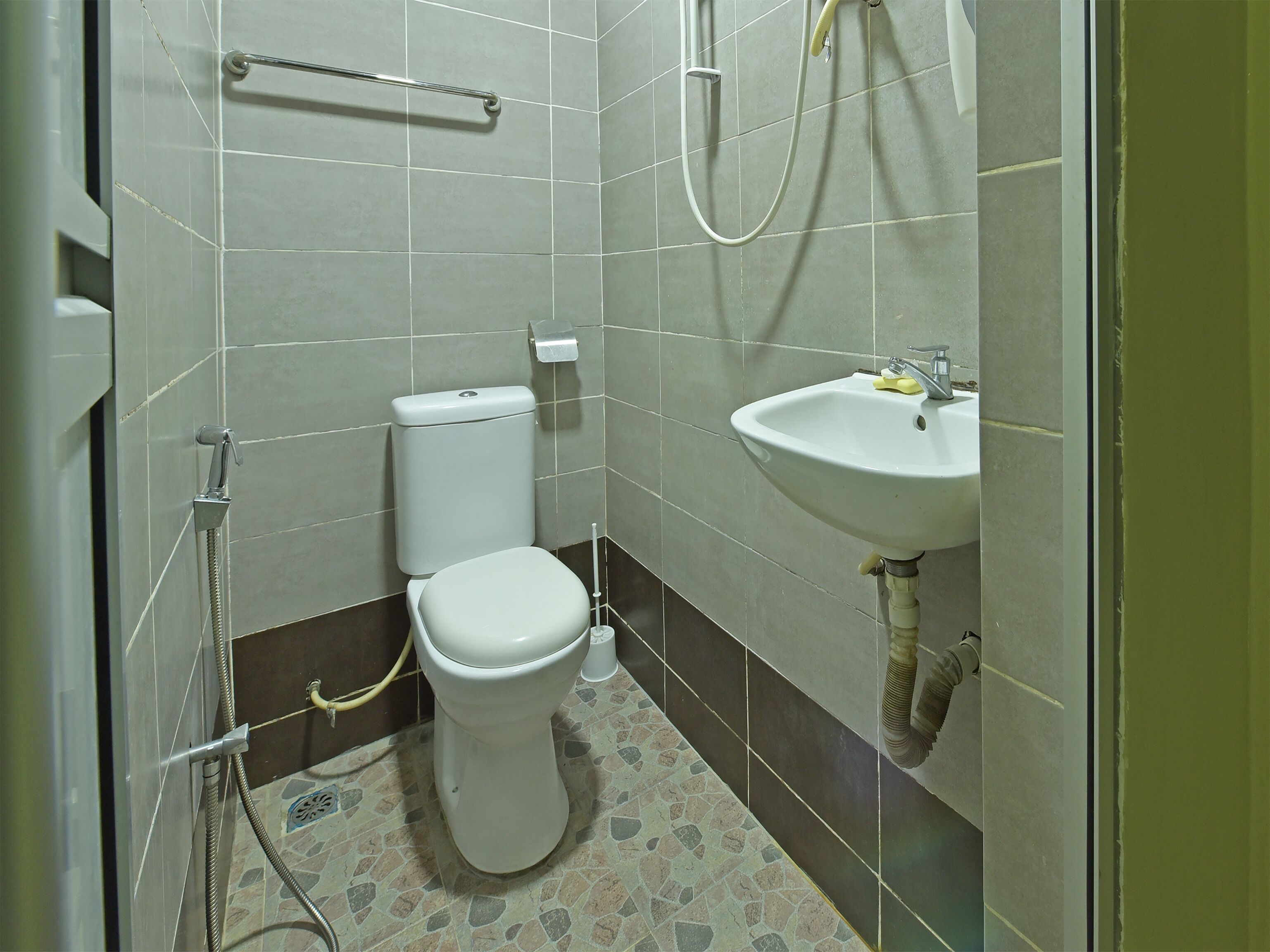 Hotel Rim Global by OYO