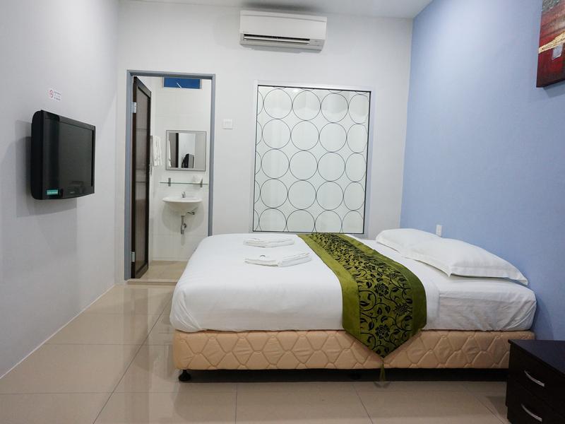 Green Hotel