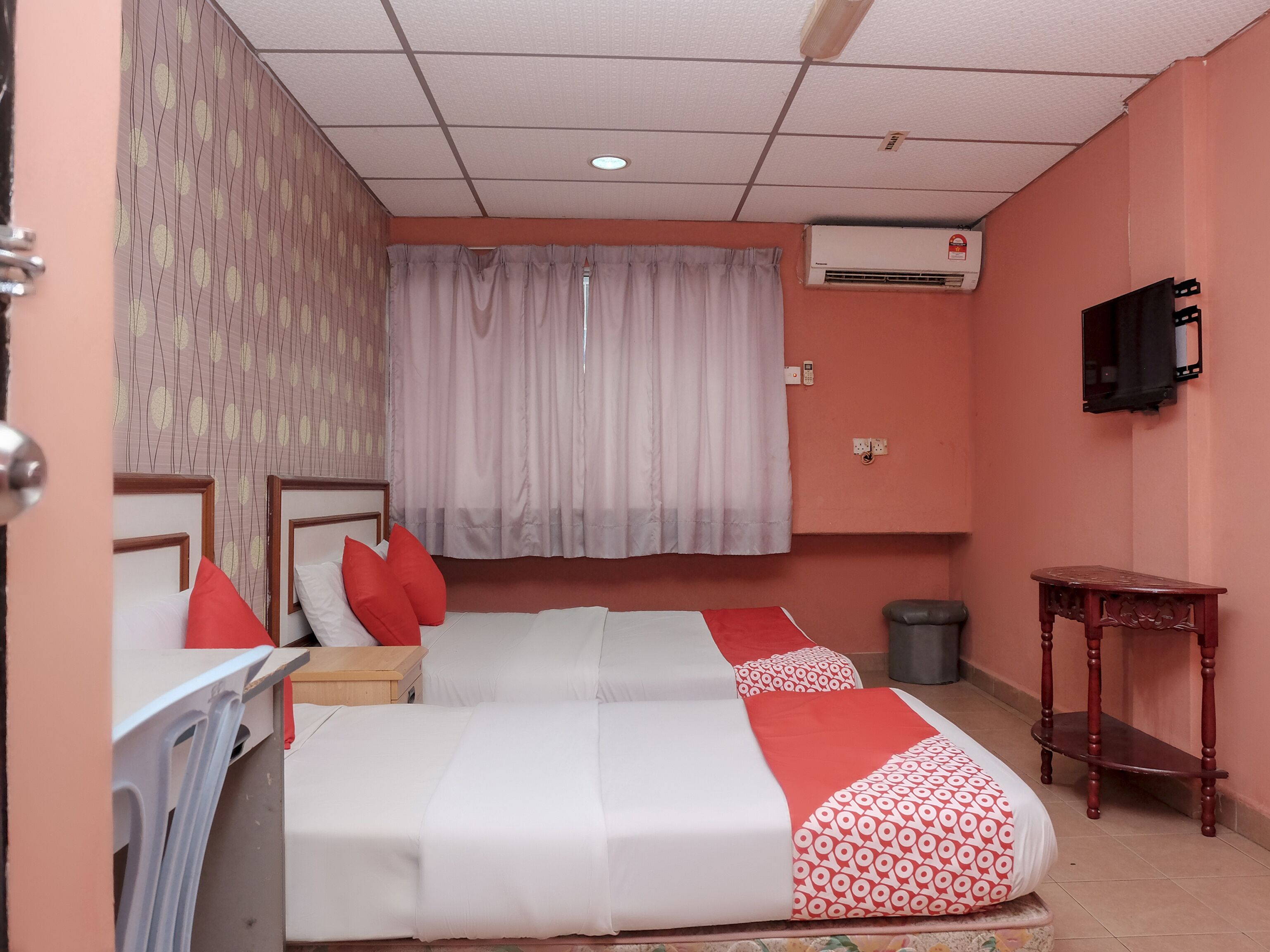 Hotel Tiara by OYO Rooms
