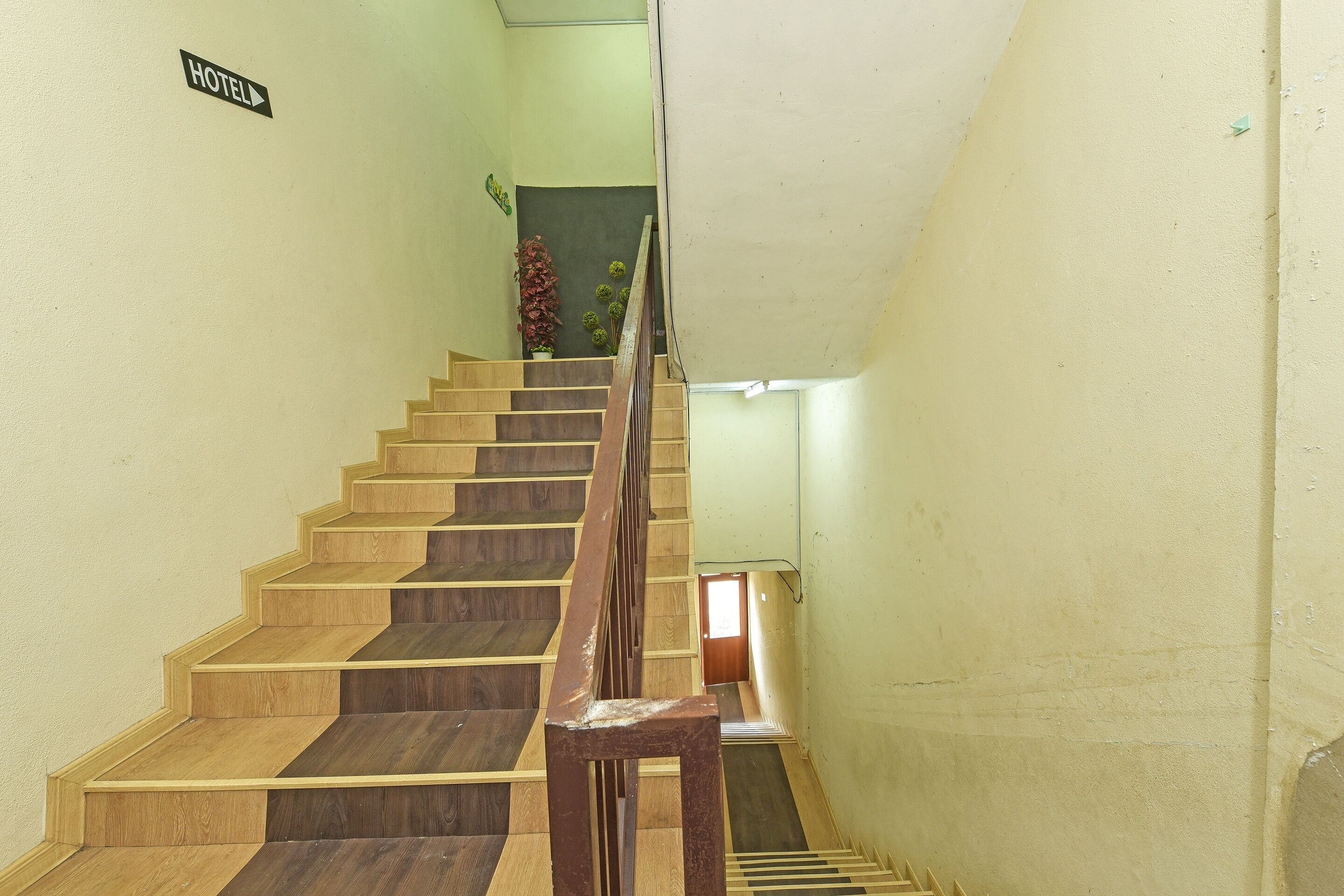 Sky Garden Inn by OYO