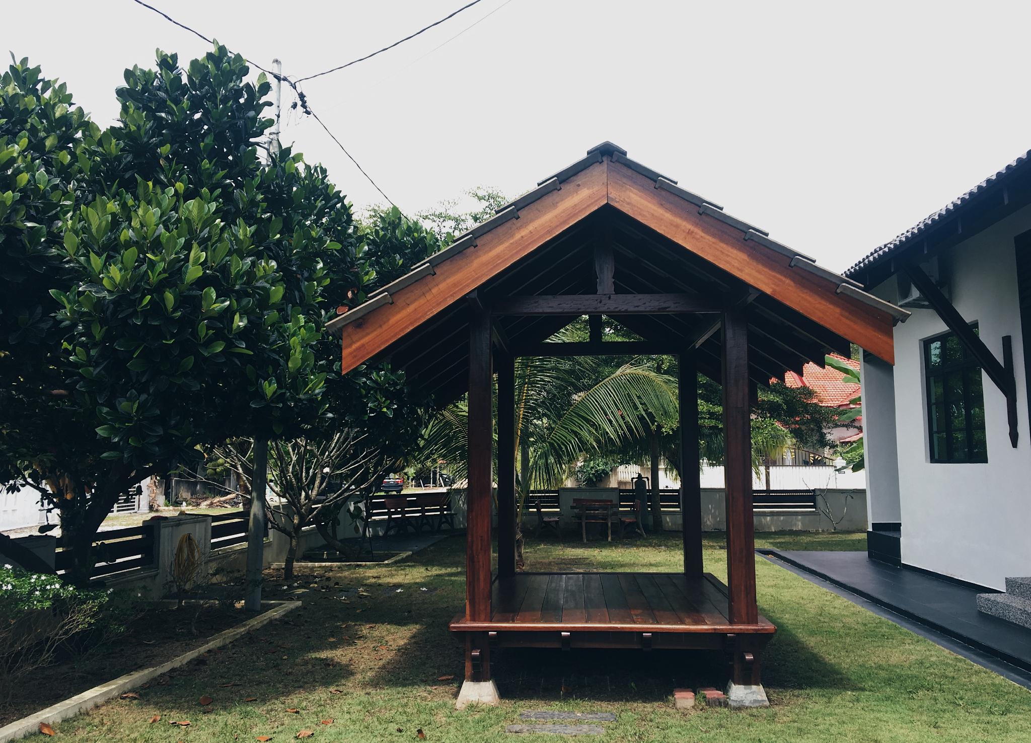 Bara Impiana Suitestay