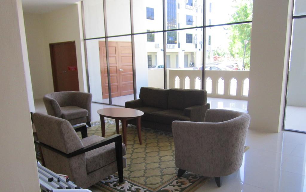 Grand Puteri Hotel