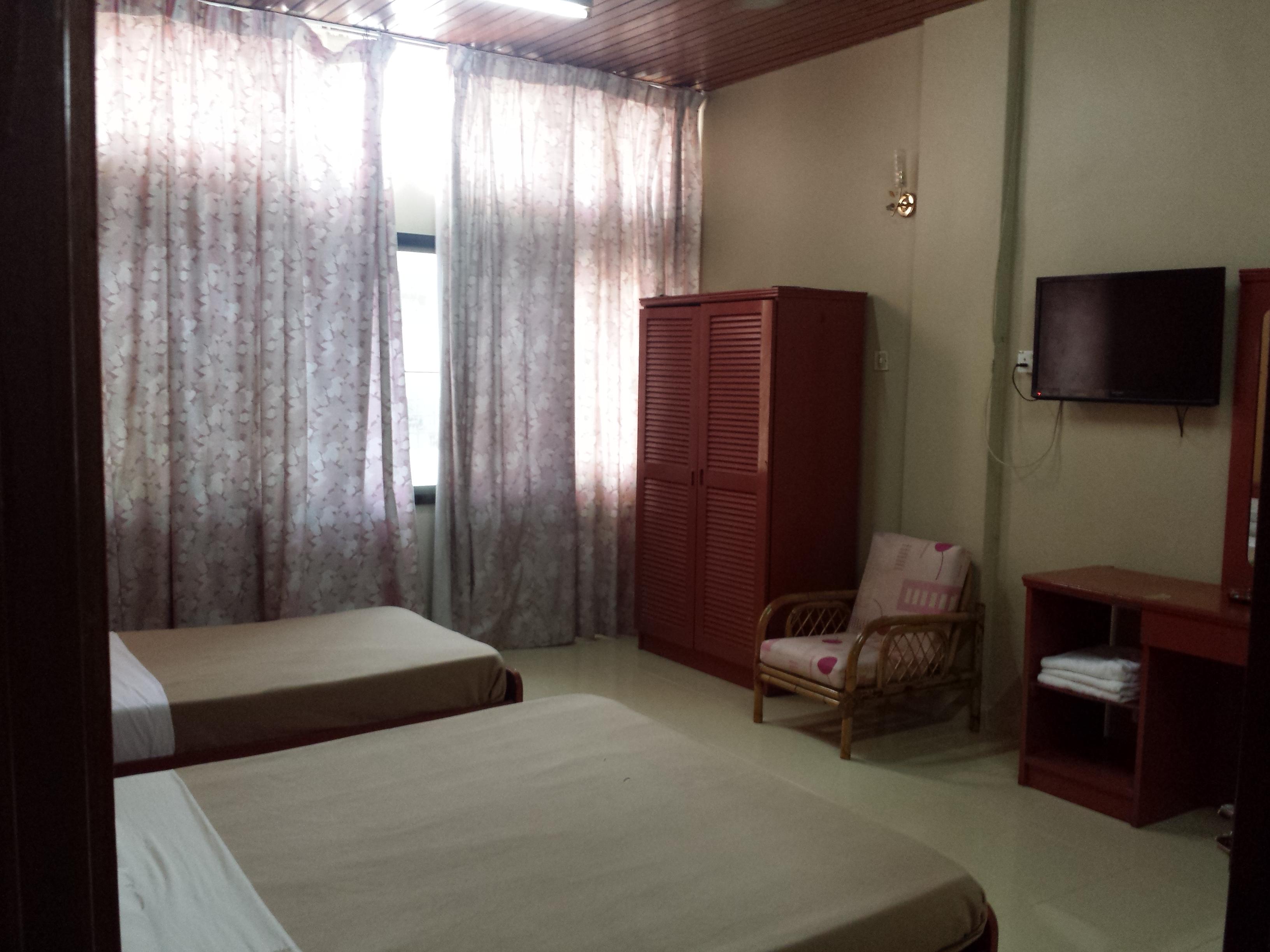 Kenangan Hotel by OYO
