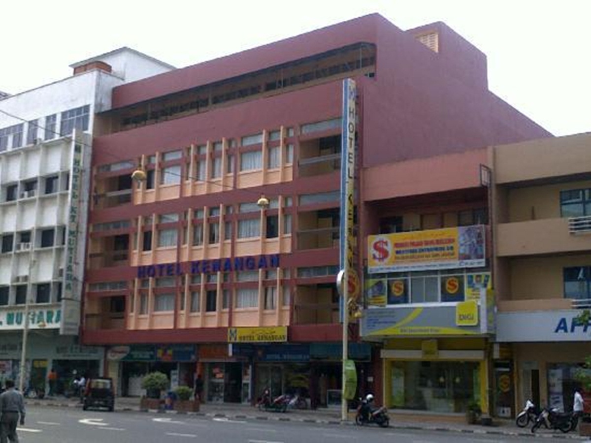 Kenangan Hotel by OYO
