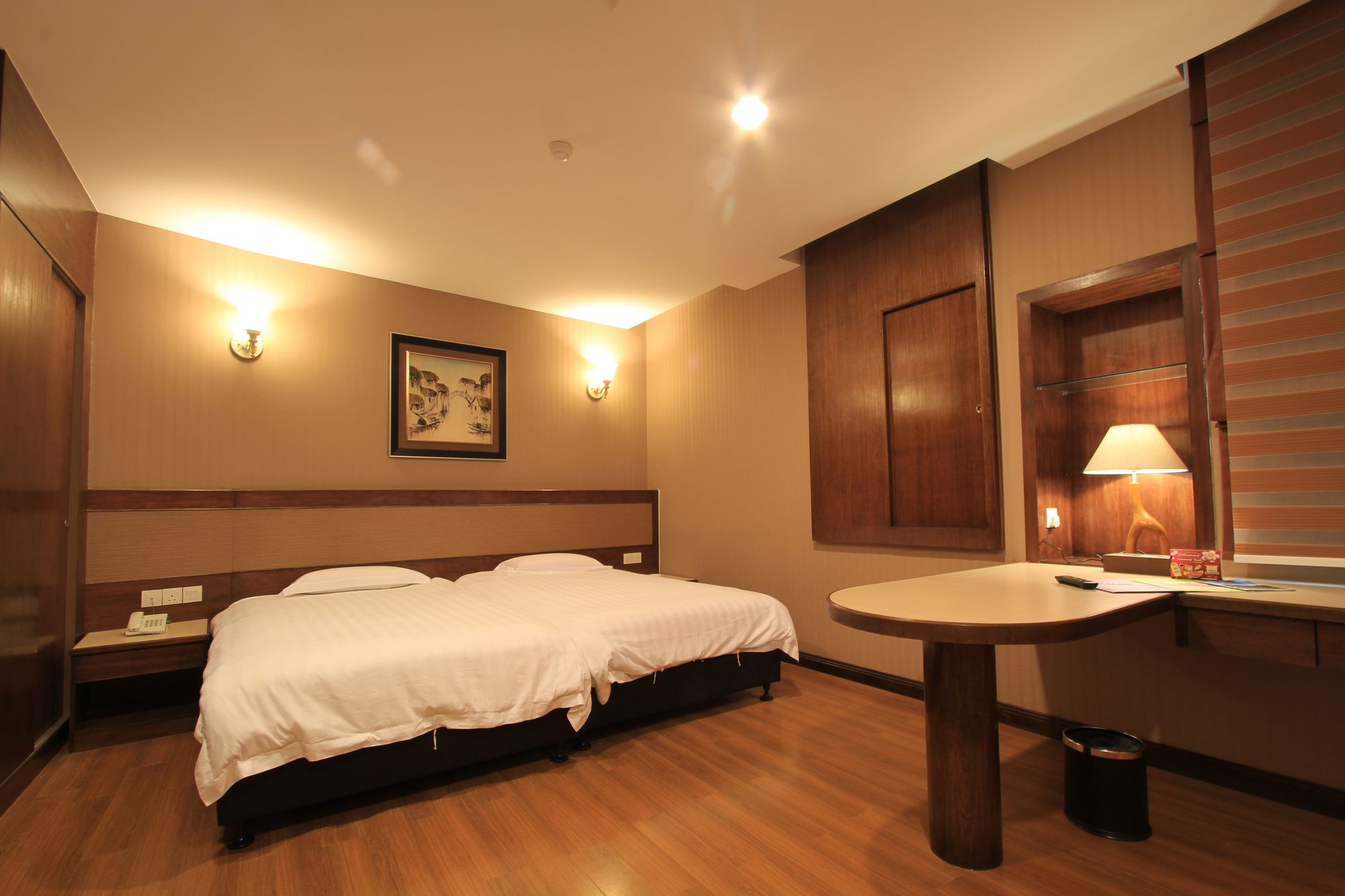 Ming Paragon Hotel & Spa