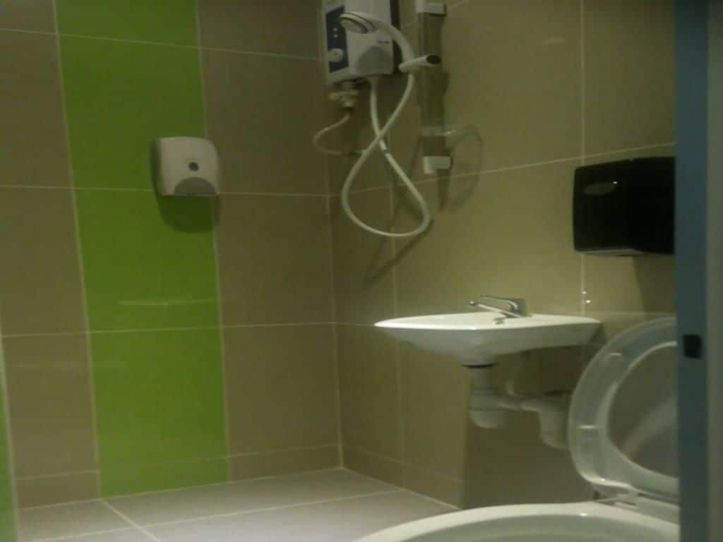 Place2Stay Gong Badak