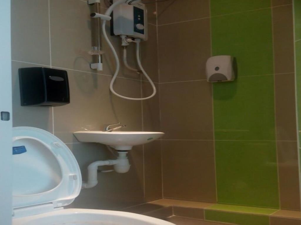 Place2Stay Gong Badak