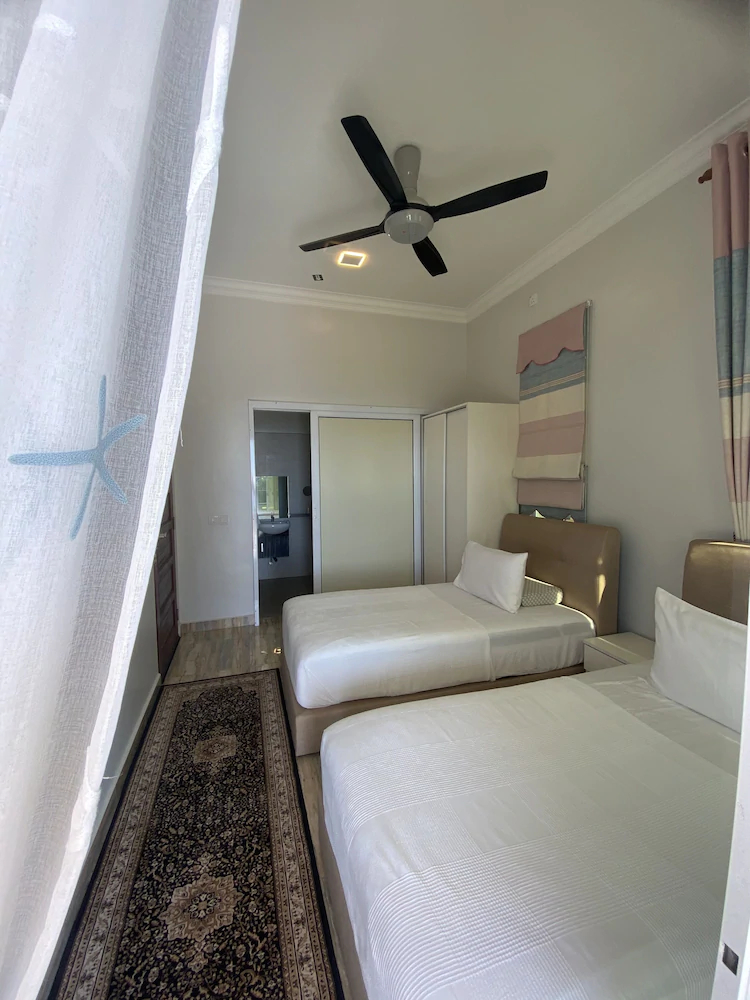 Che Beach House