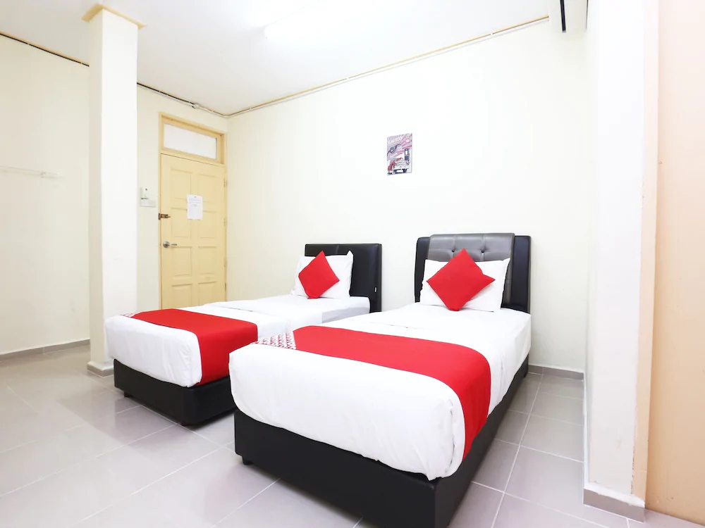 Hotel Pelangi Marang by OYO Rooms
