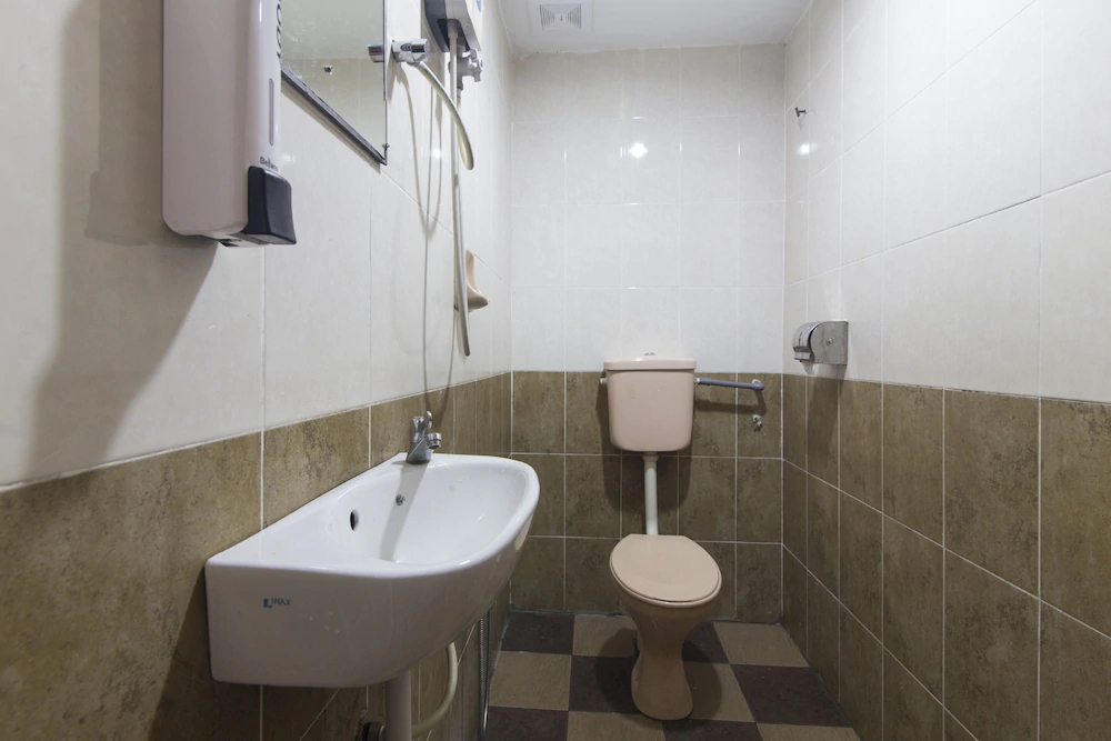 Hotel Pelangi Marang by OYO Rooms