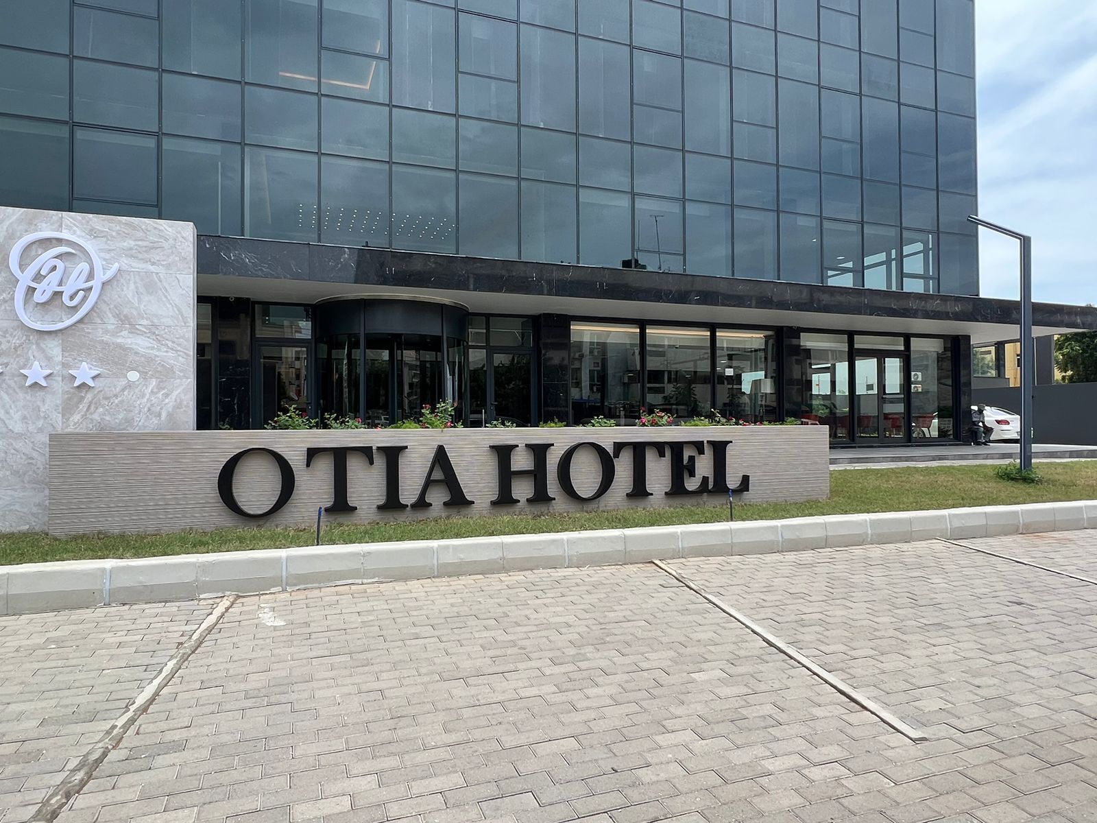 Otia Hotel