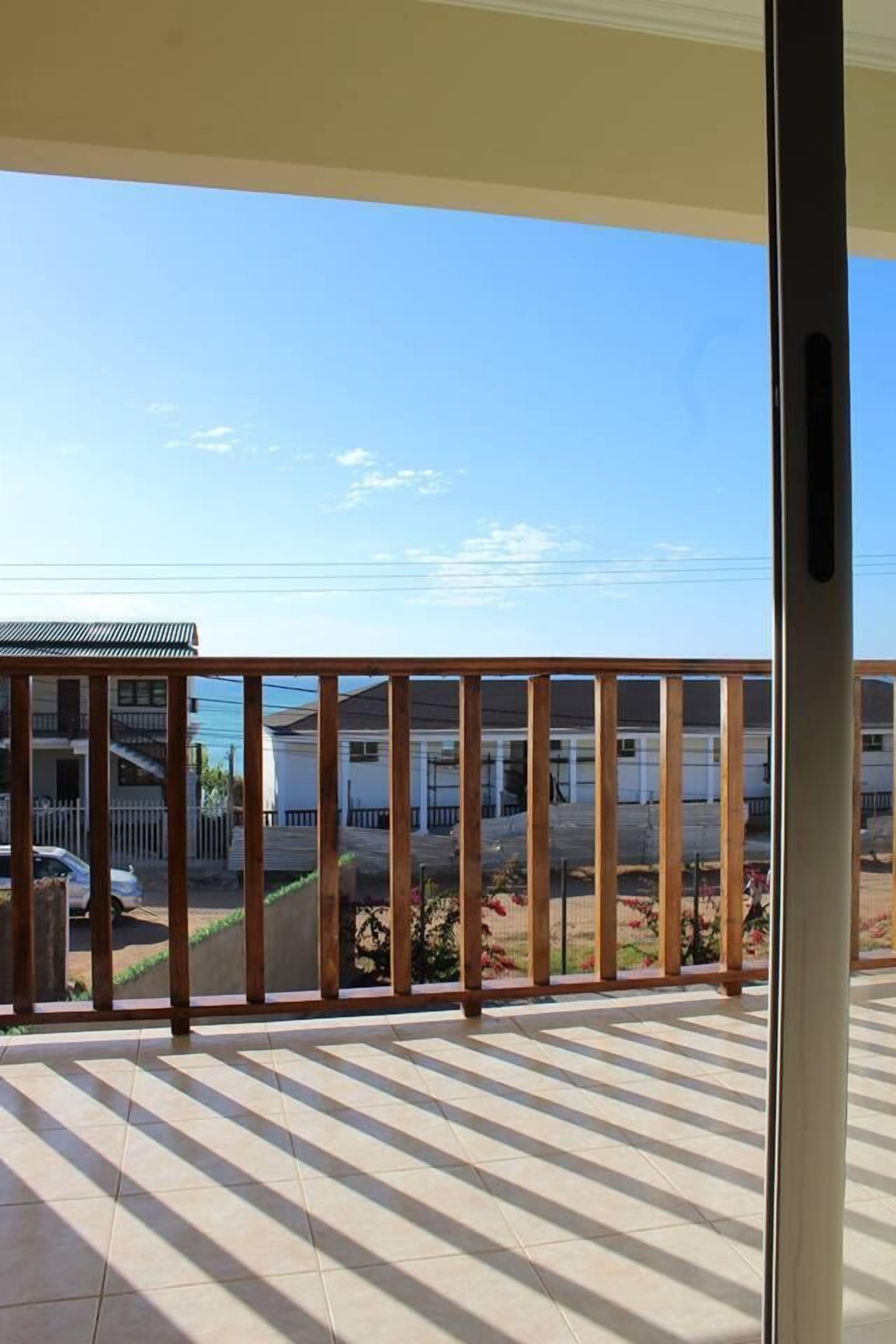 Rezz Aparthotel