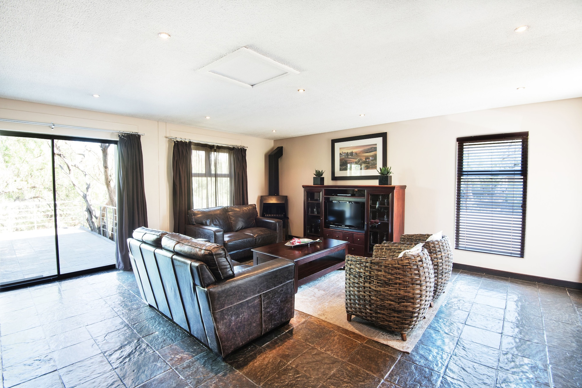 Arebbusch Lodge