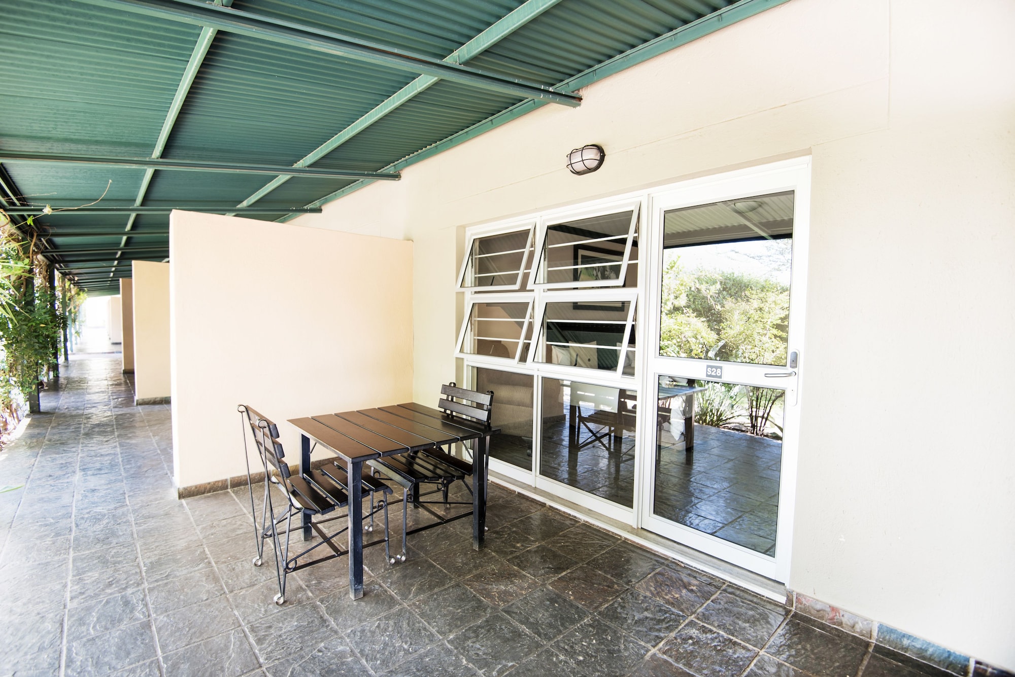 Arebbusch Lodge