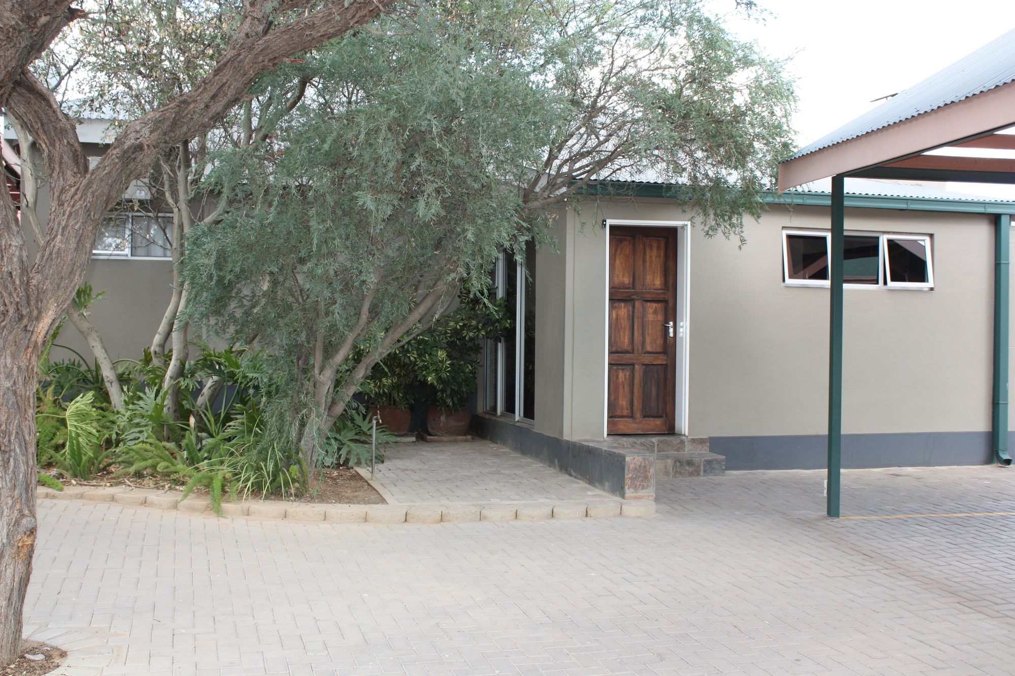 Arebbusch Lodge