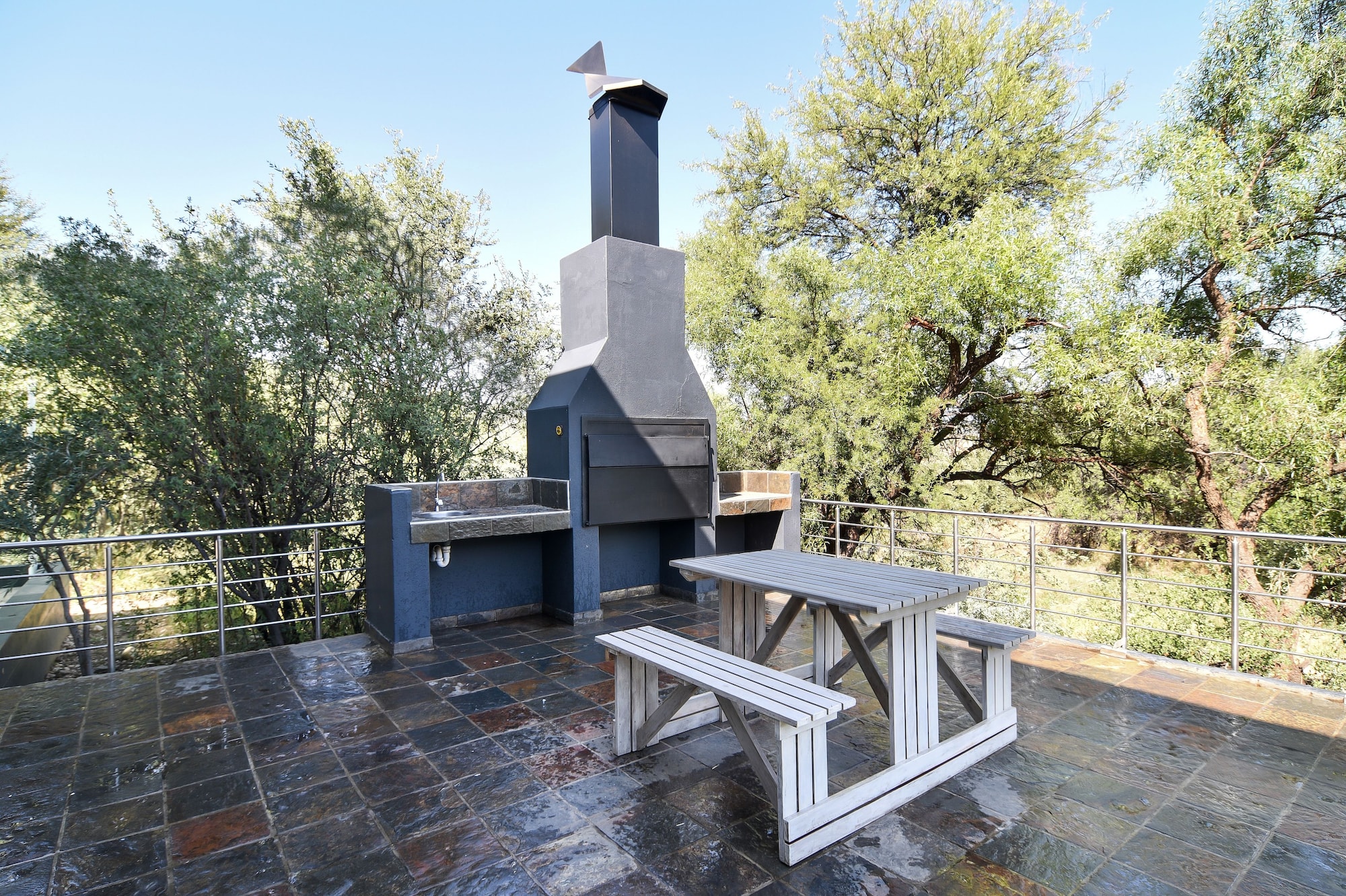 Arebbusch Lodge
