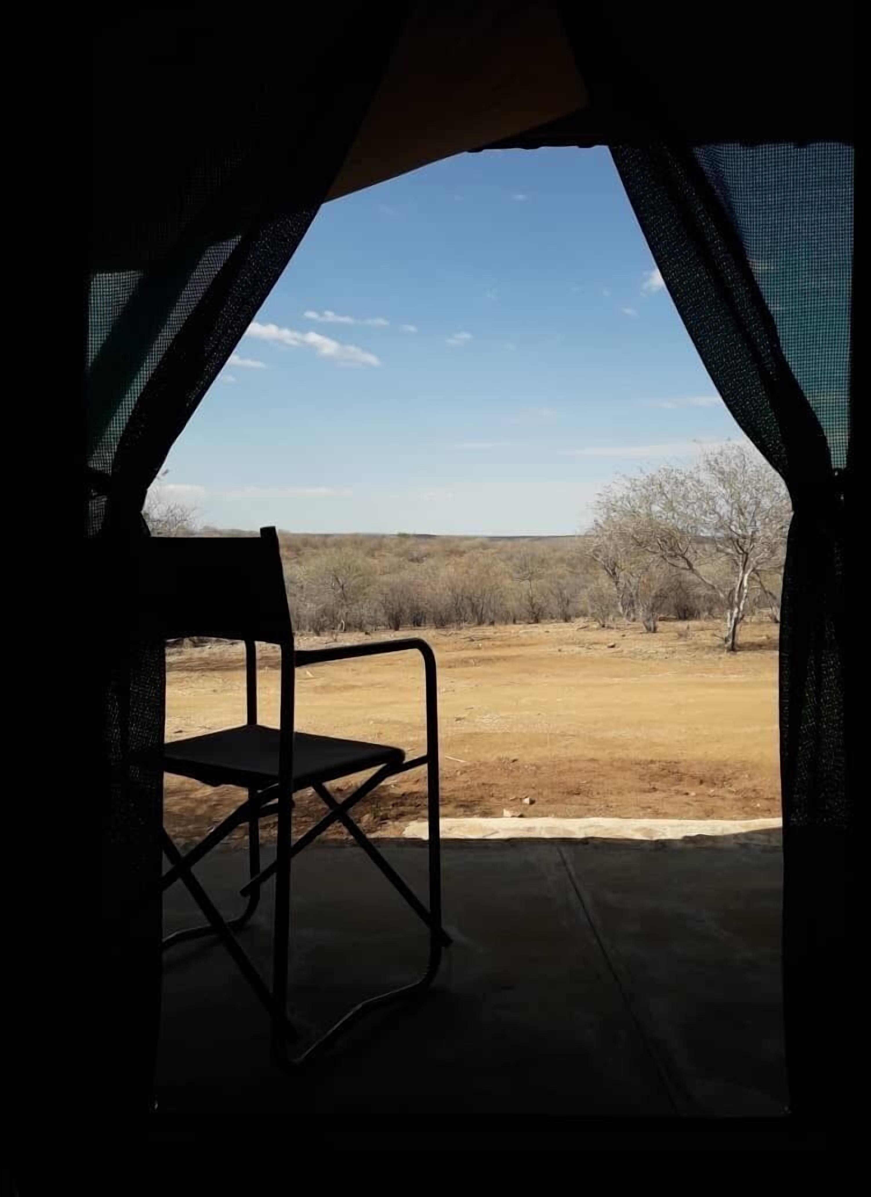Tana Safaris Bush Camp