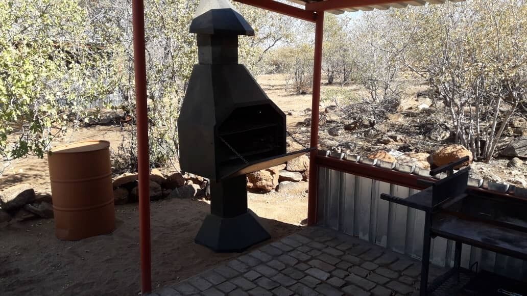 Tana Safaris Bush Camp