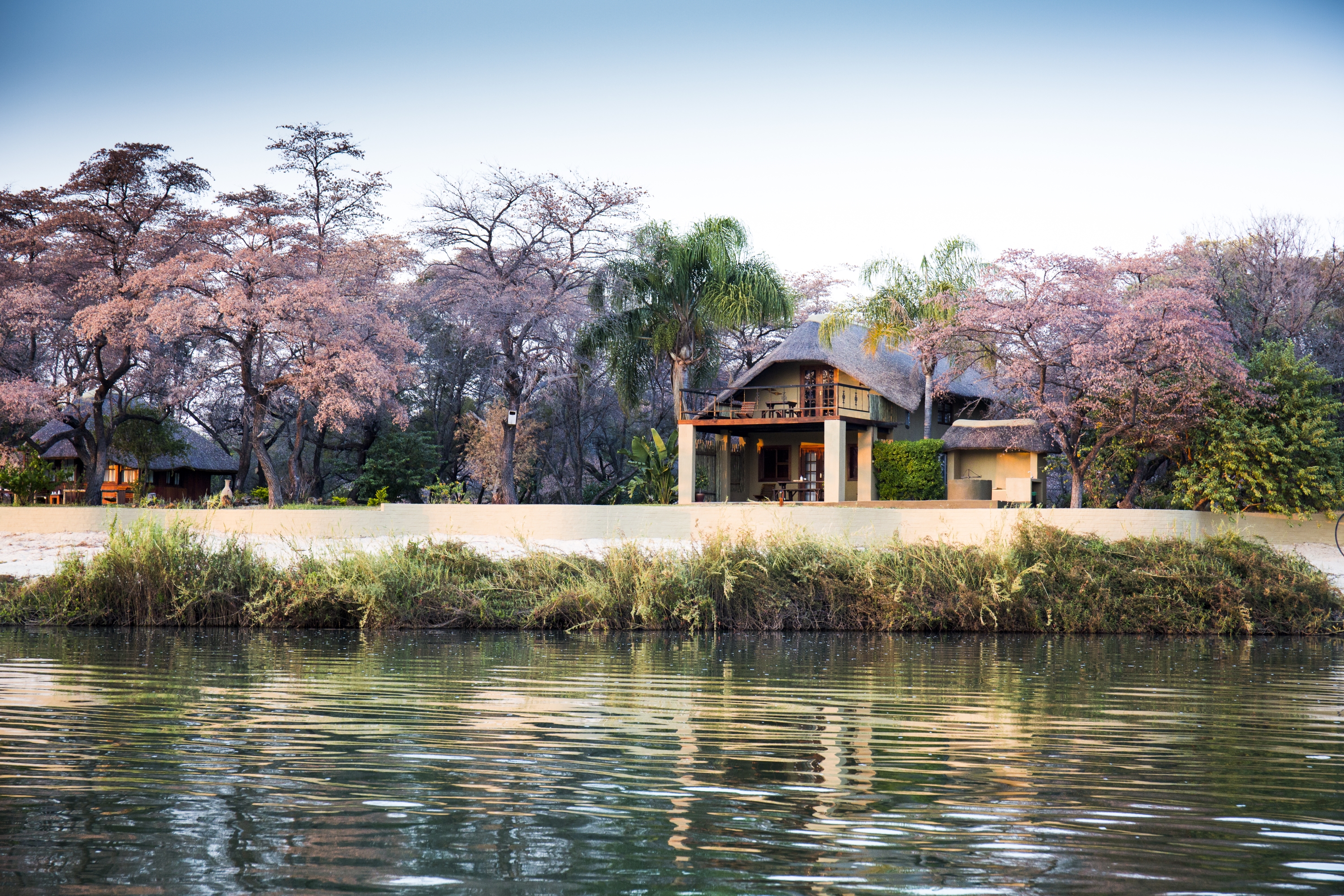 Hakusembe River Lodge