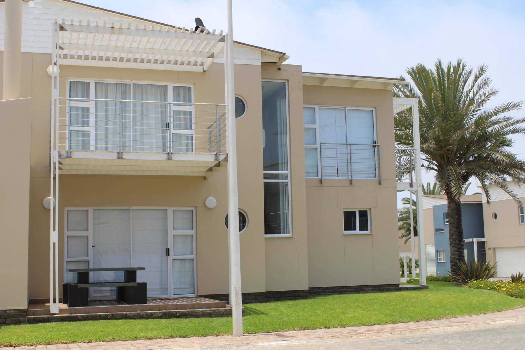 F1 Waterfront Estate