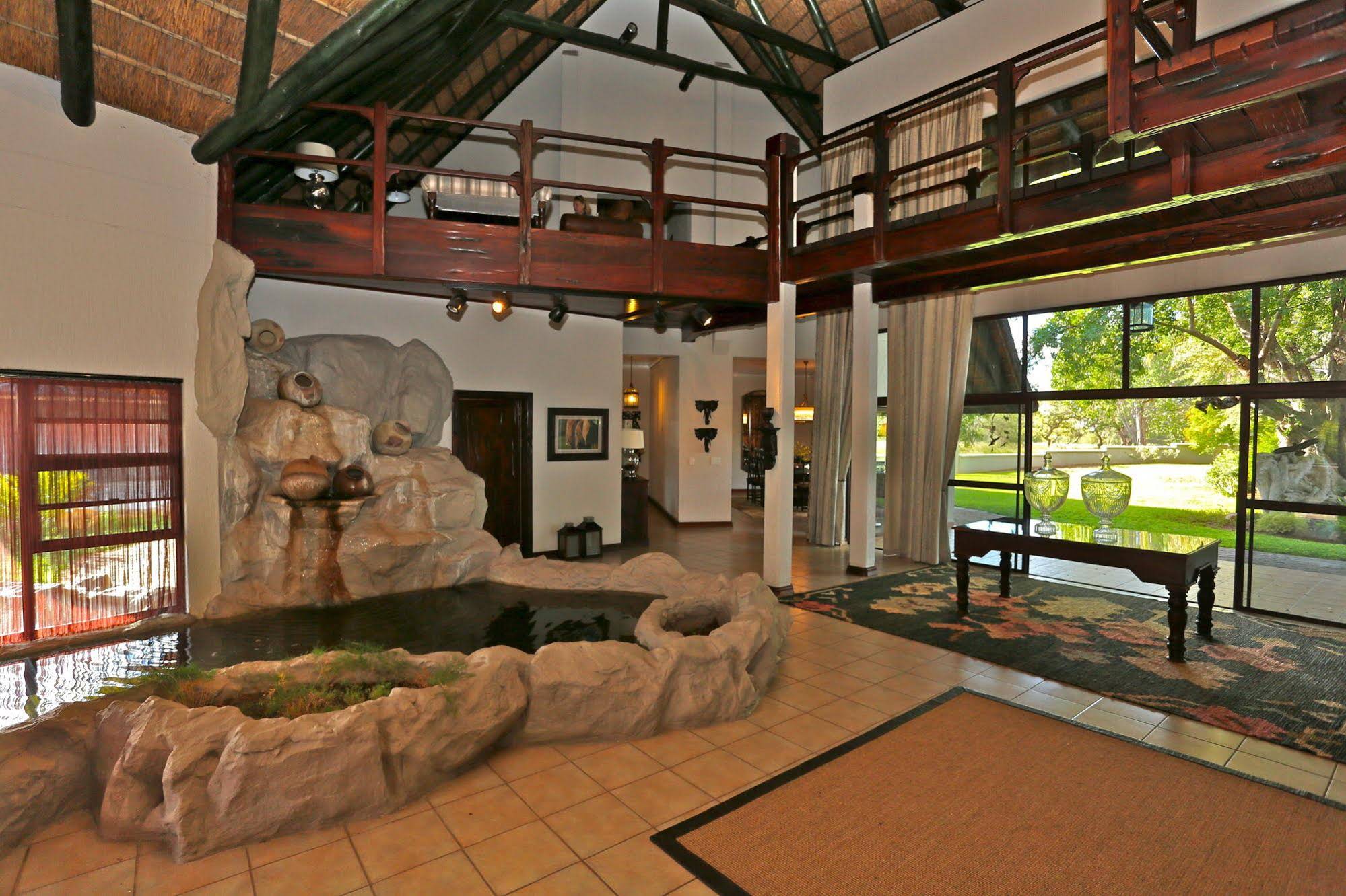 La Rochelle Lodge
