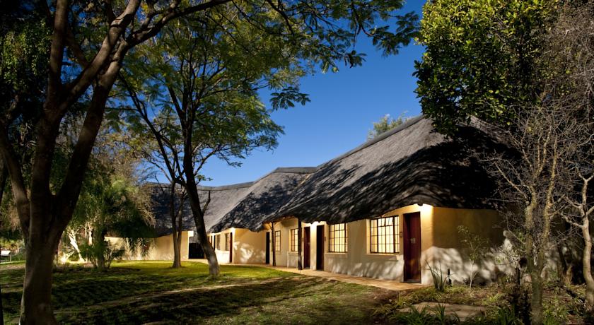 Mokuti Etosha