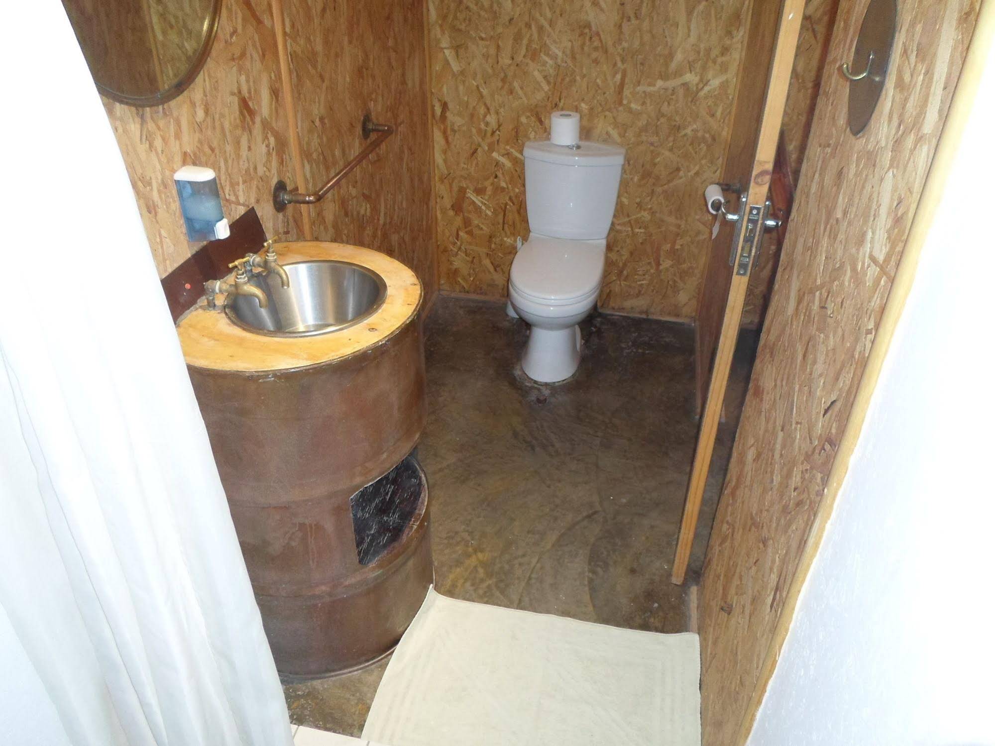 Tucsin Tsumkwe Lodge