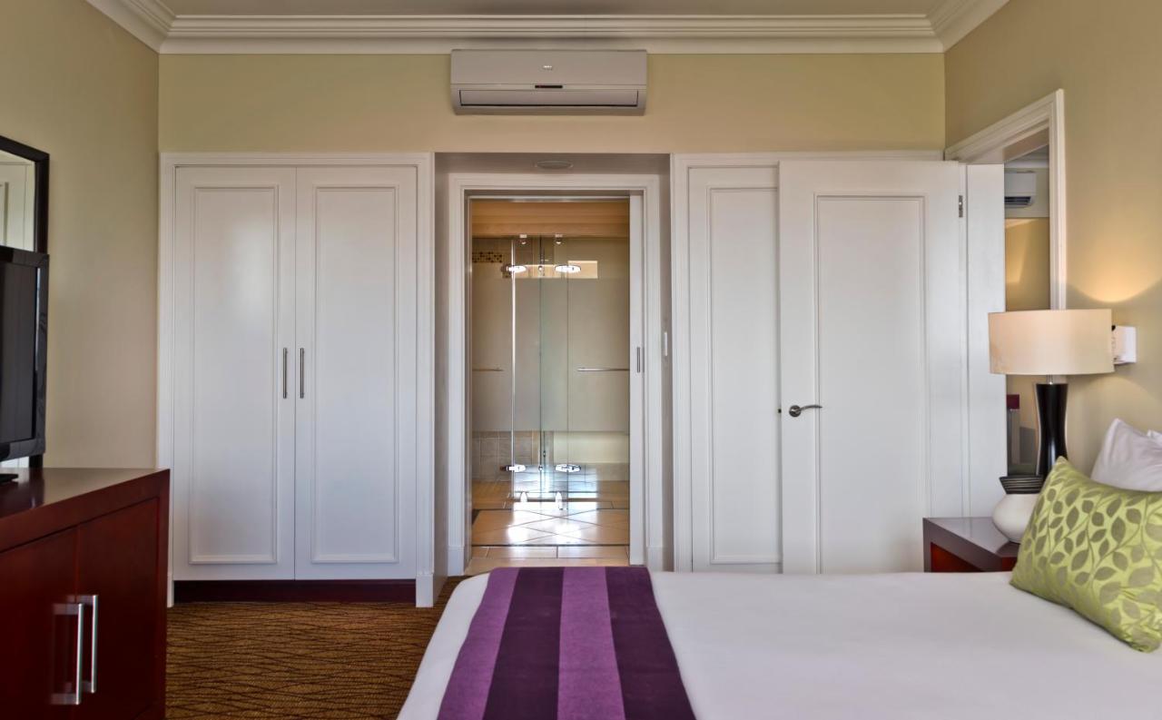 Avani Windhoek Hotel & Casino