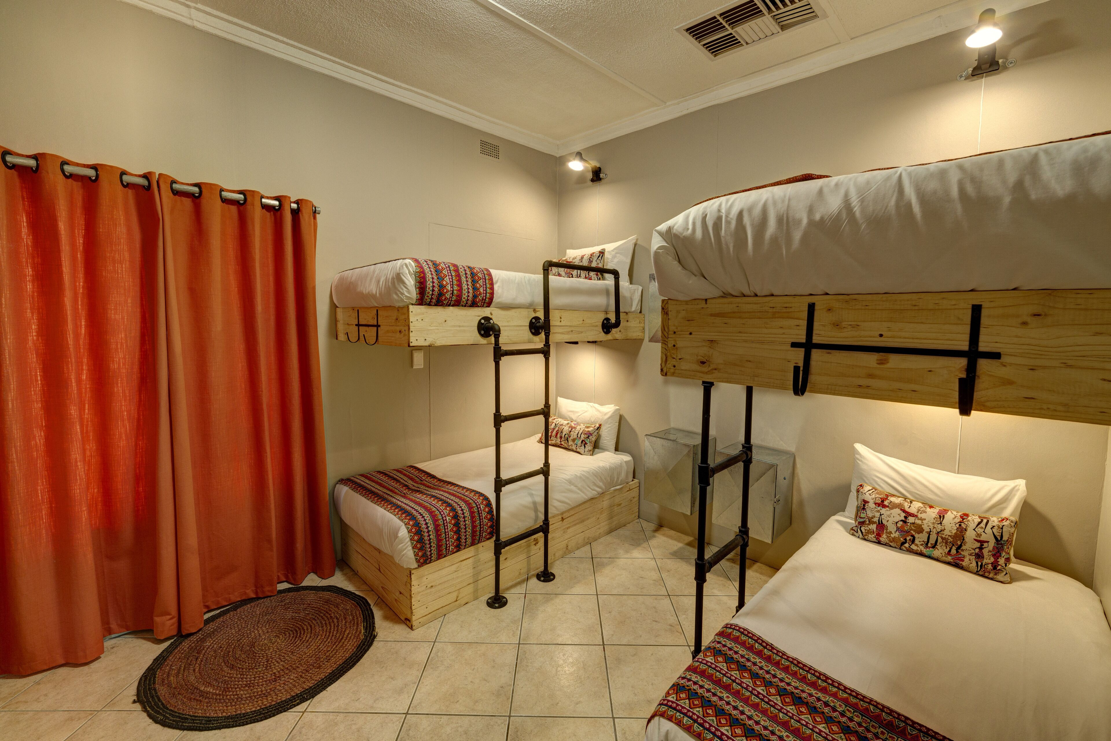 Naankuse Travellers Inn