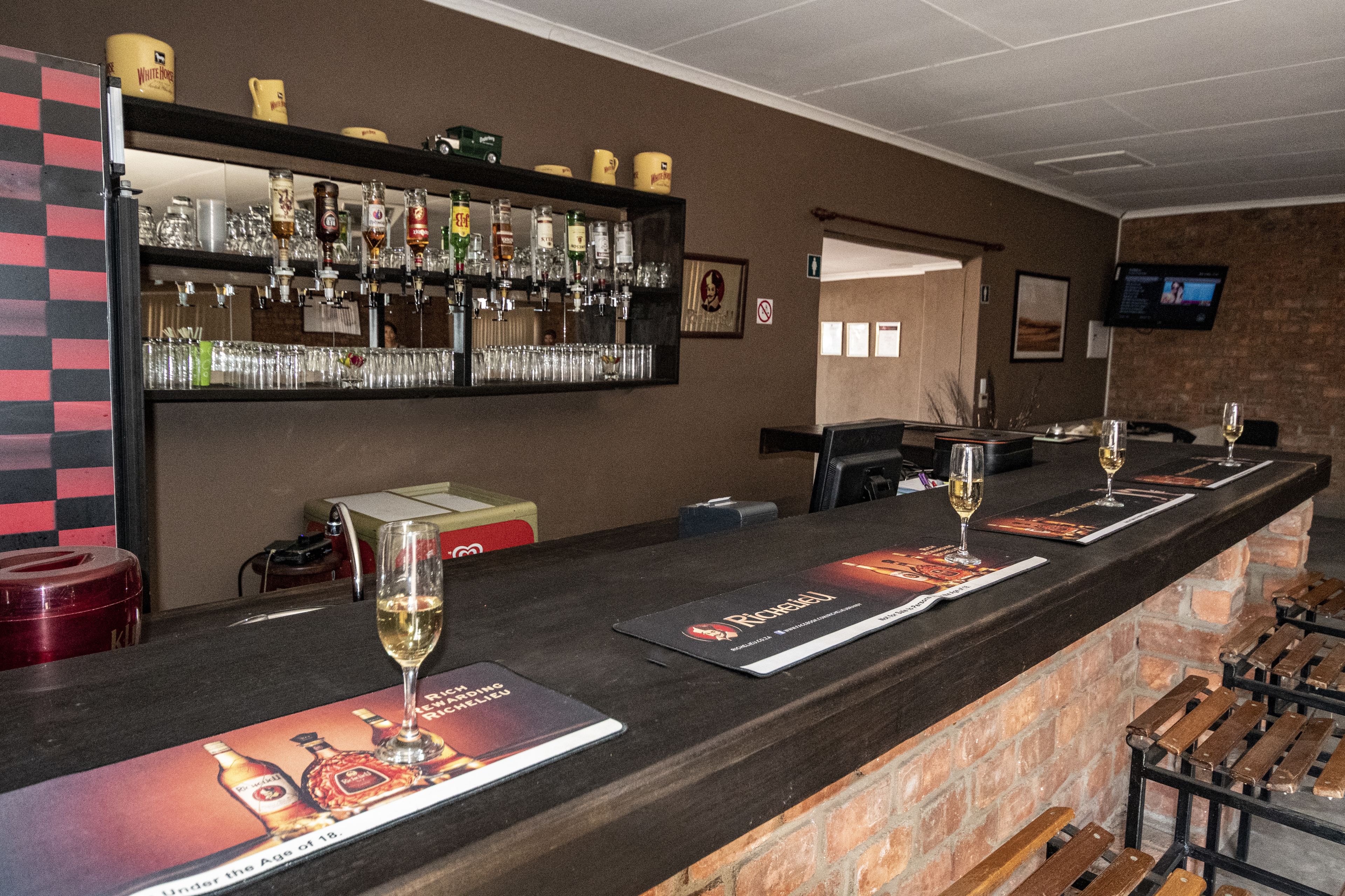 Ripley's Self-Catering Camp Windhoek