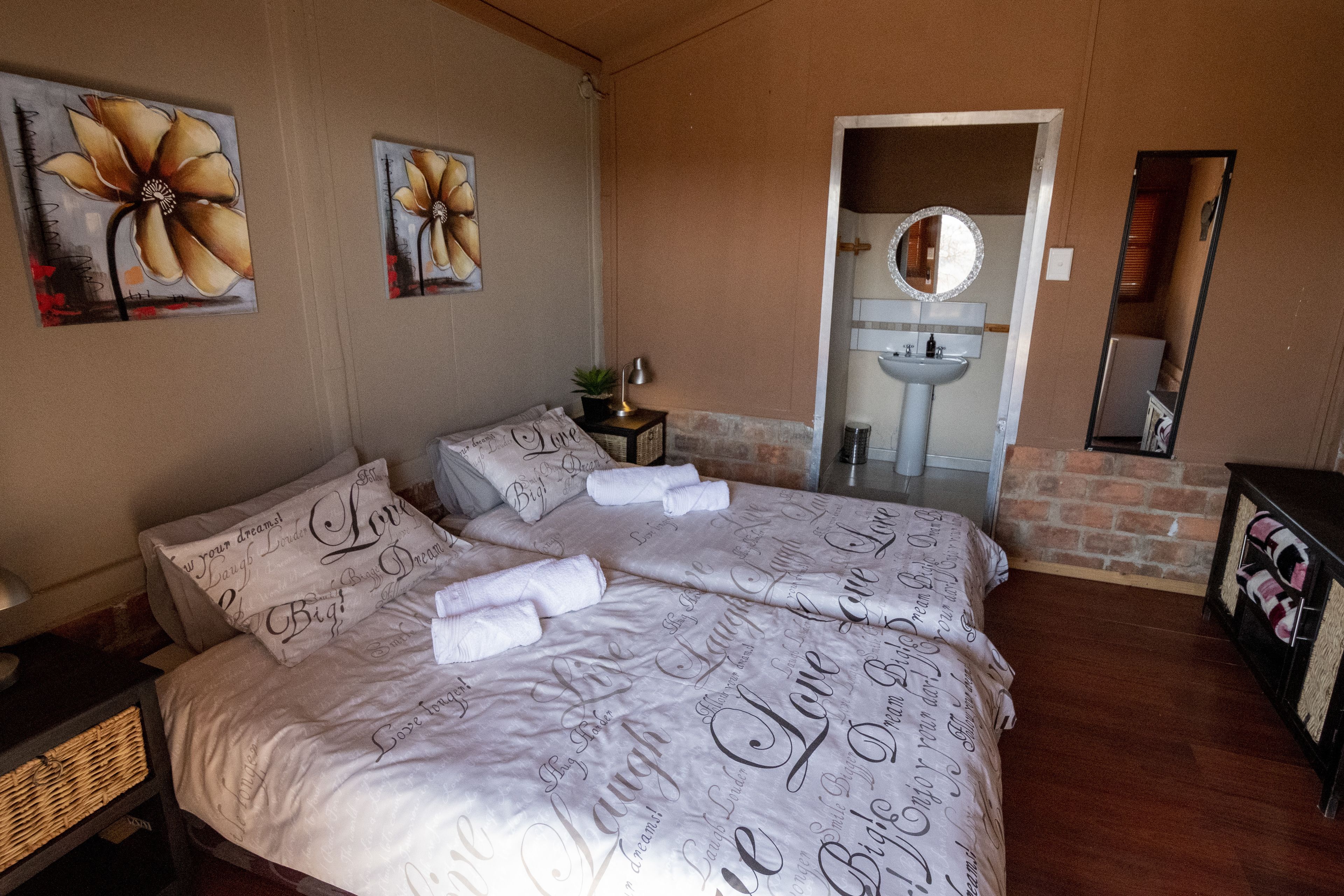 Ripley's Self-Catering Camp Windhoek