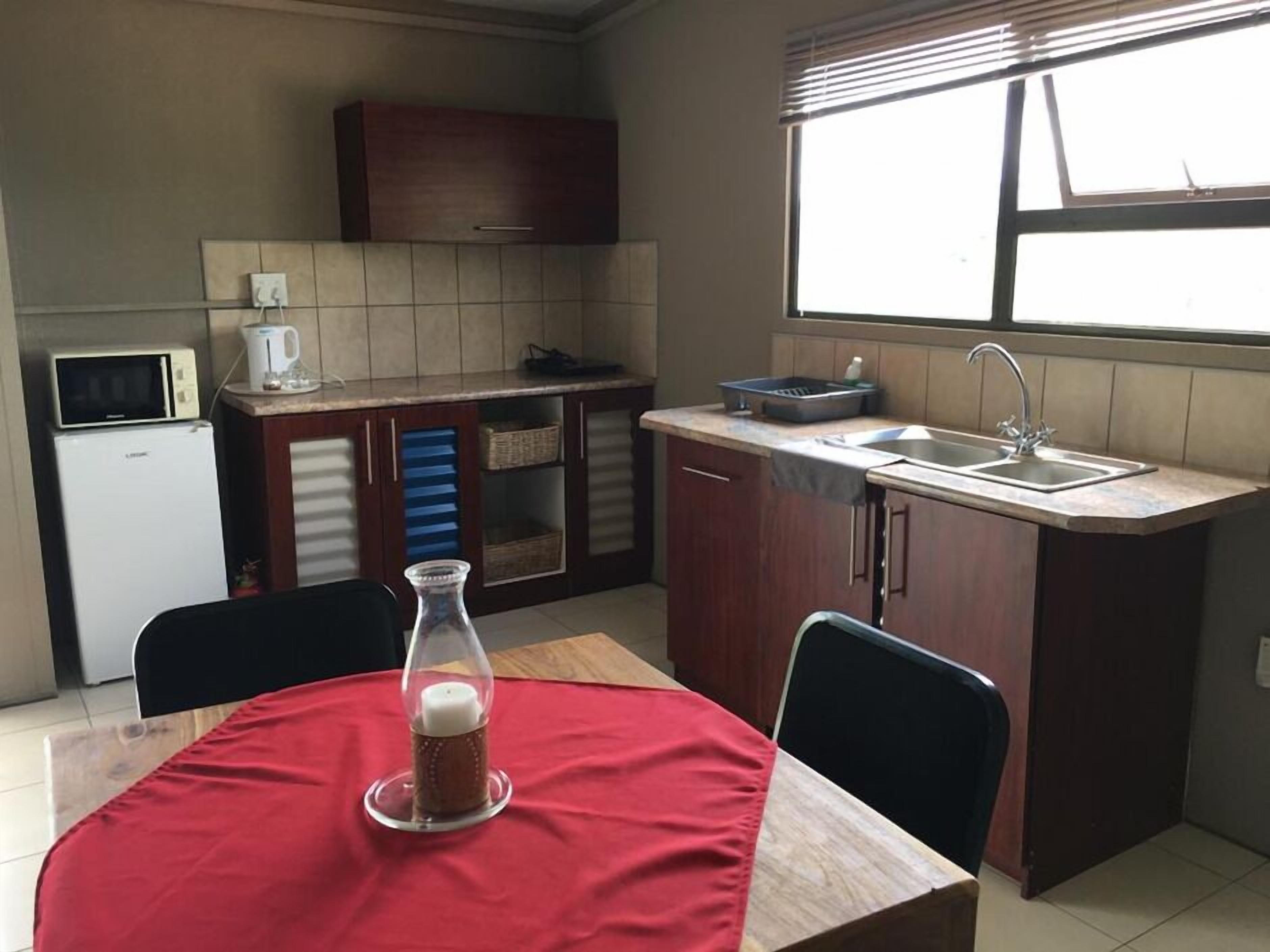 Ripley's Self-Catering Camp Windhoek