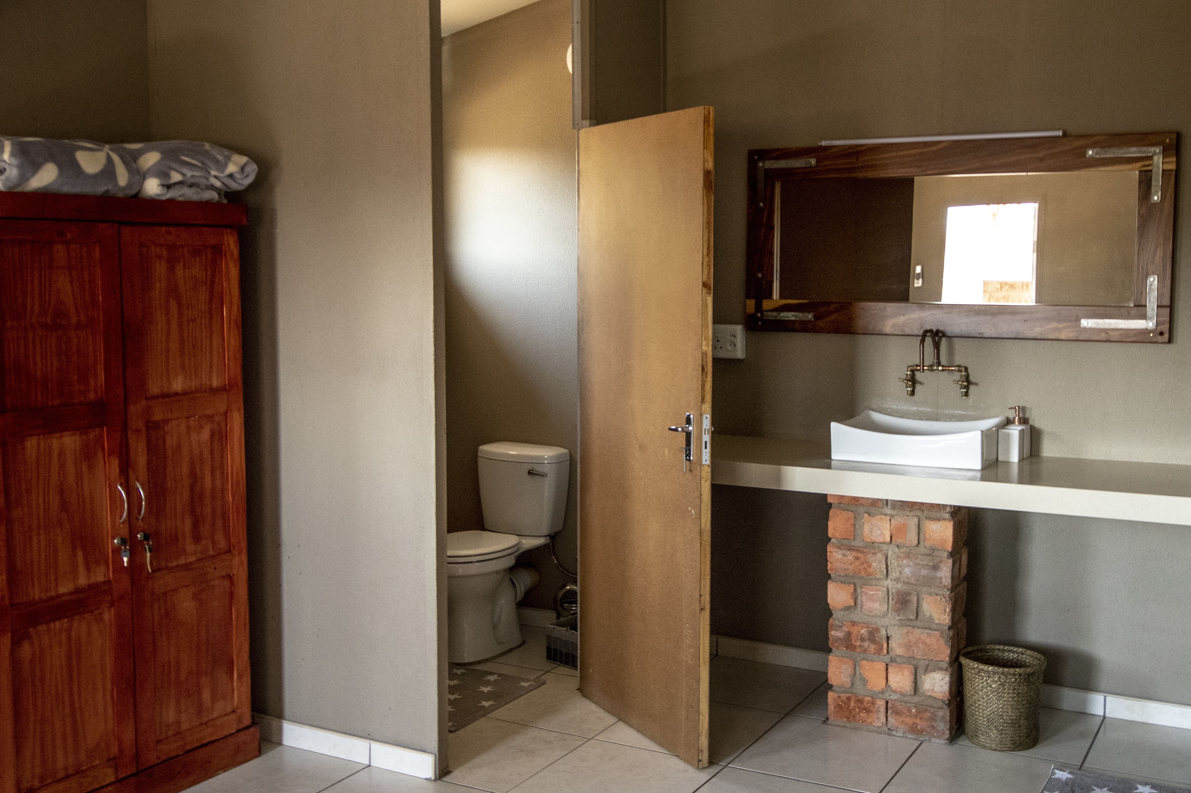 Ripley's Self-Catering Camp Windhoek