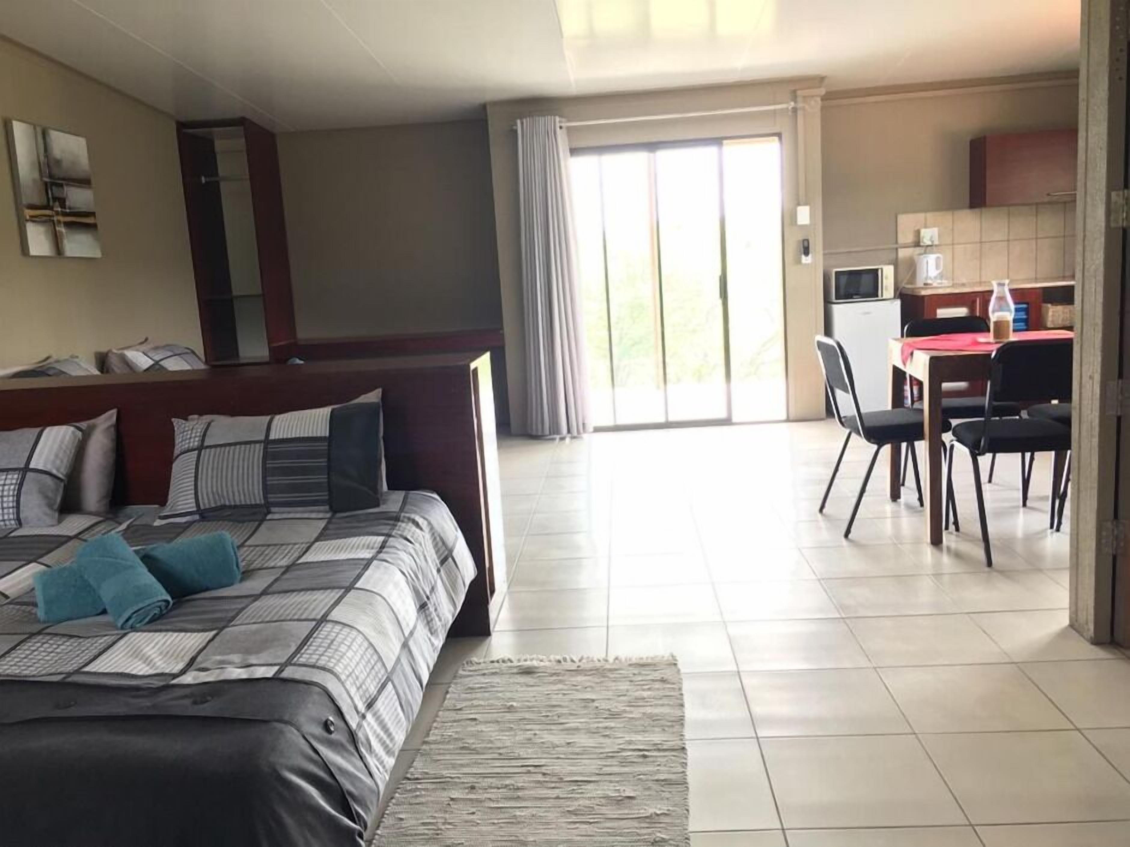 Ripley's Self-Catering Camp Windhoek