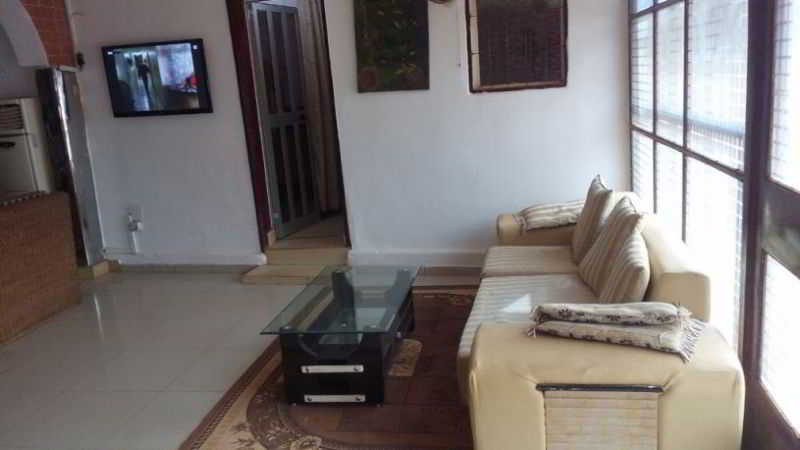 Oasis Hotel