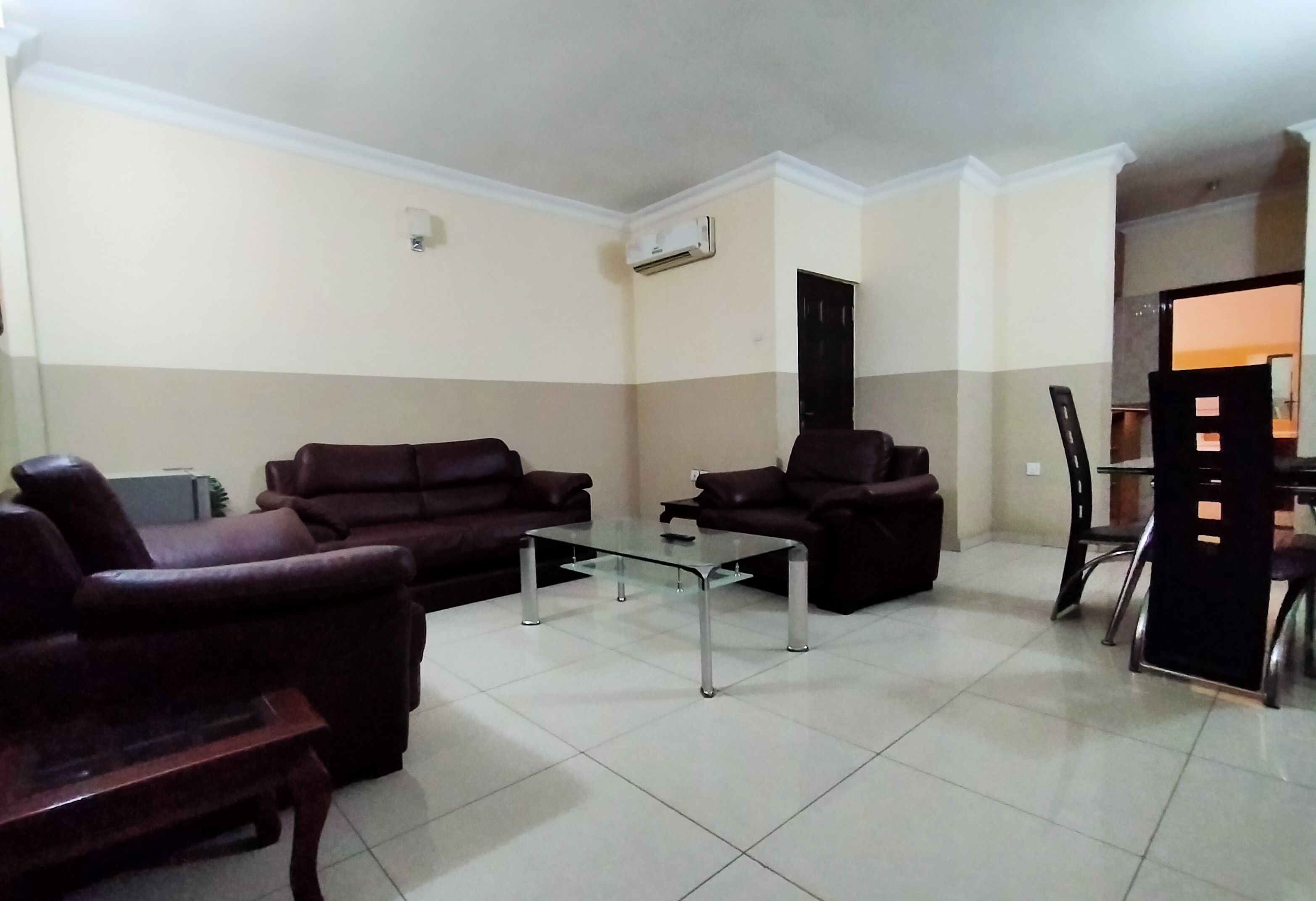 Joy House Hotel & Suites