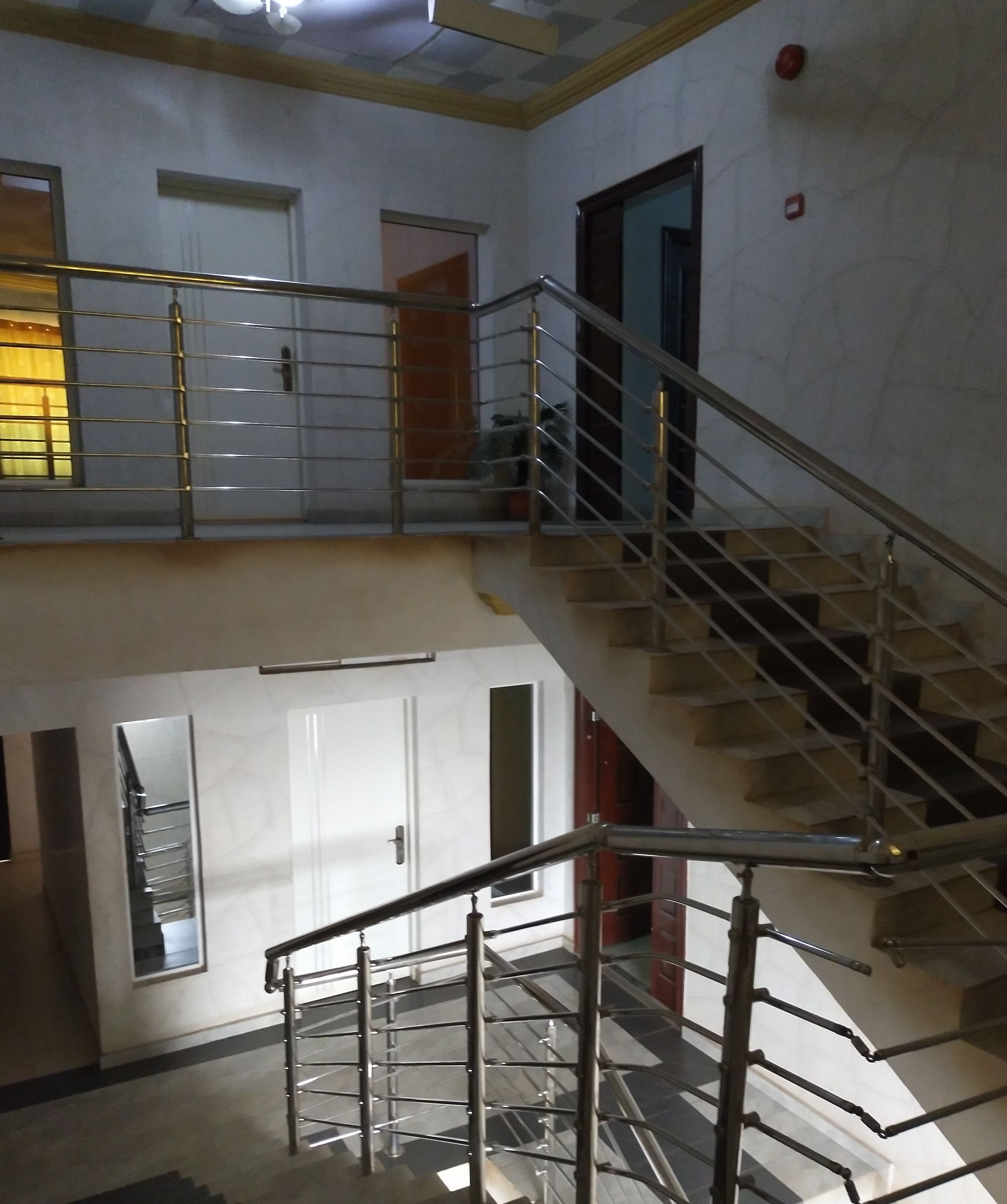 Joy House Hotel & Suites