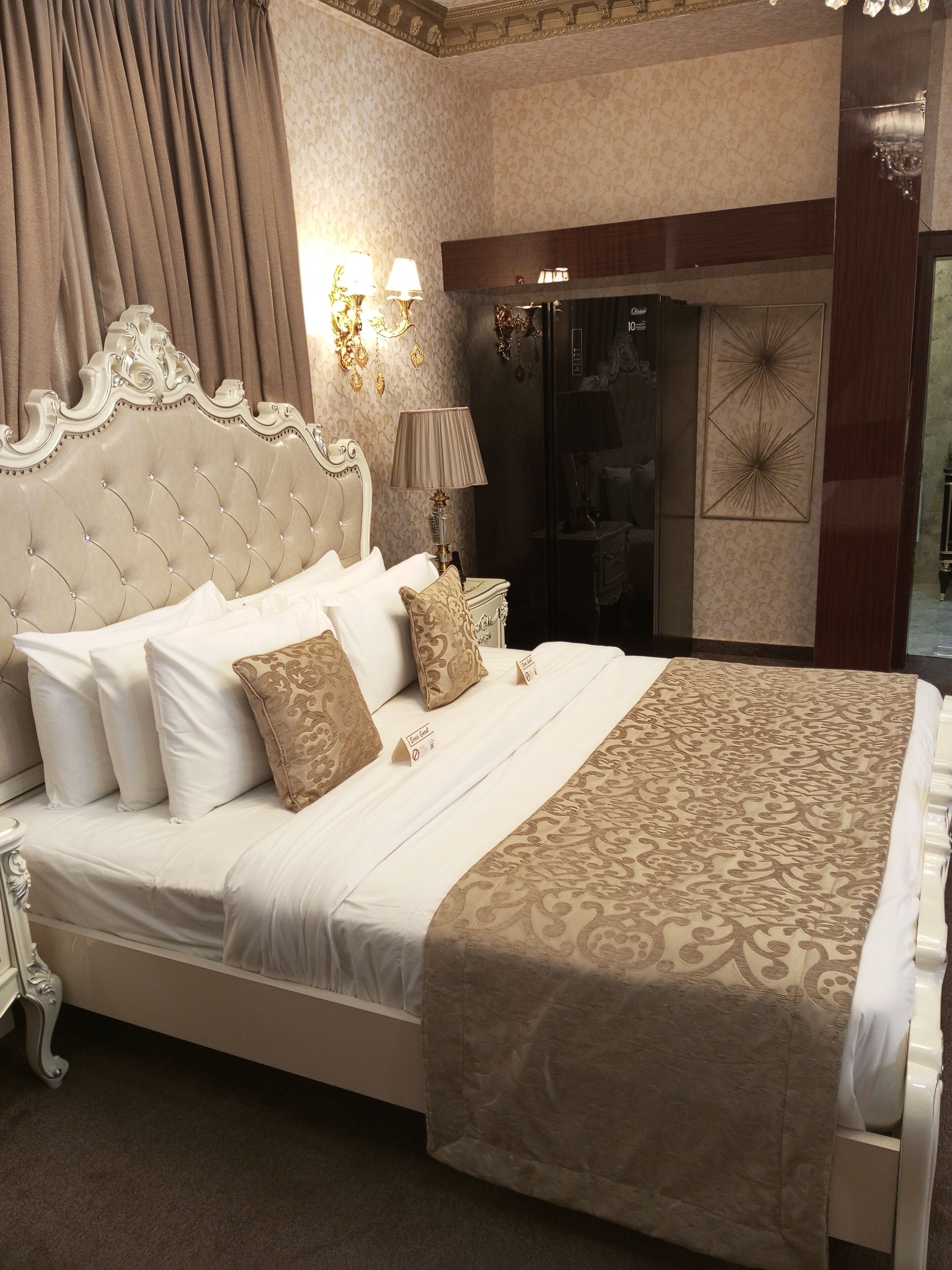 No 1 Hotel