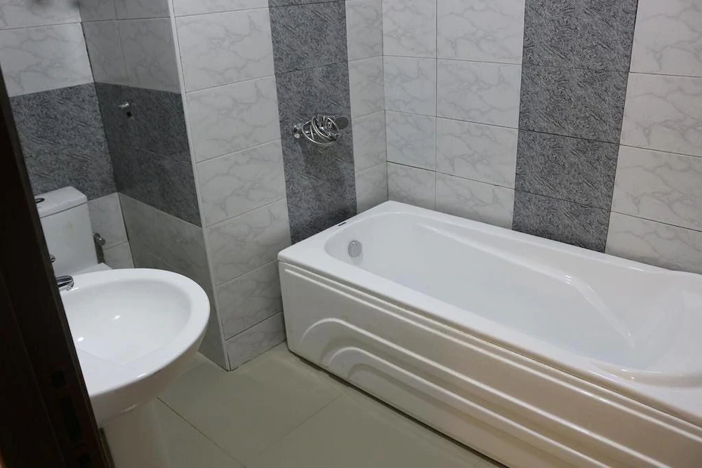 Roses Regency Hotel And Suites