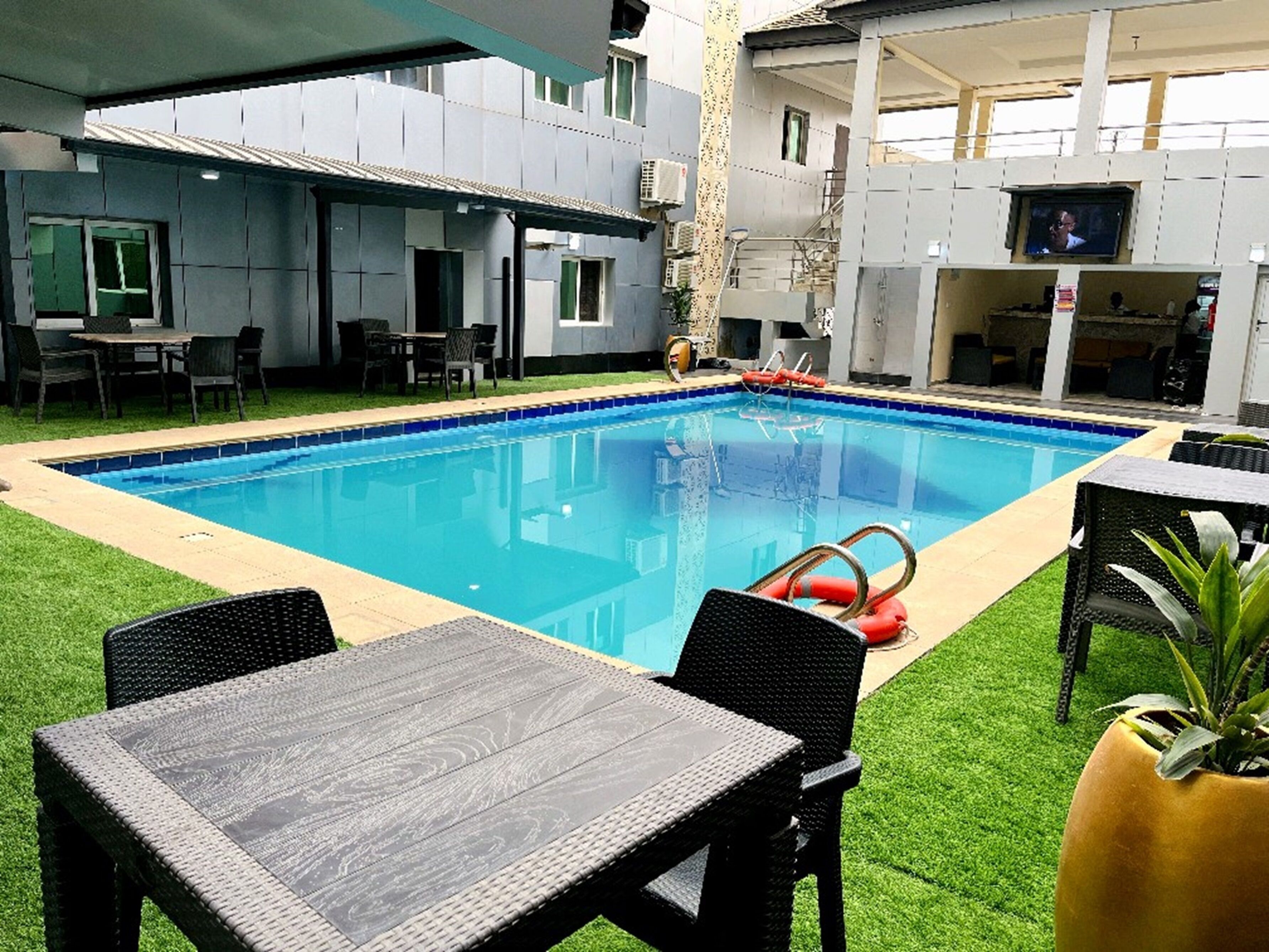 Spring Hotels
