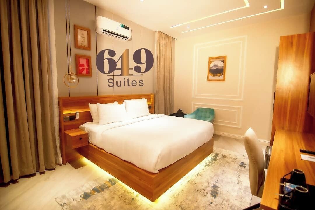 649 Suites