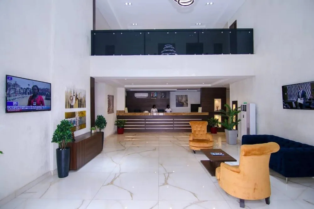 Villa Toscana Hotel Asaba