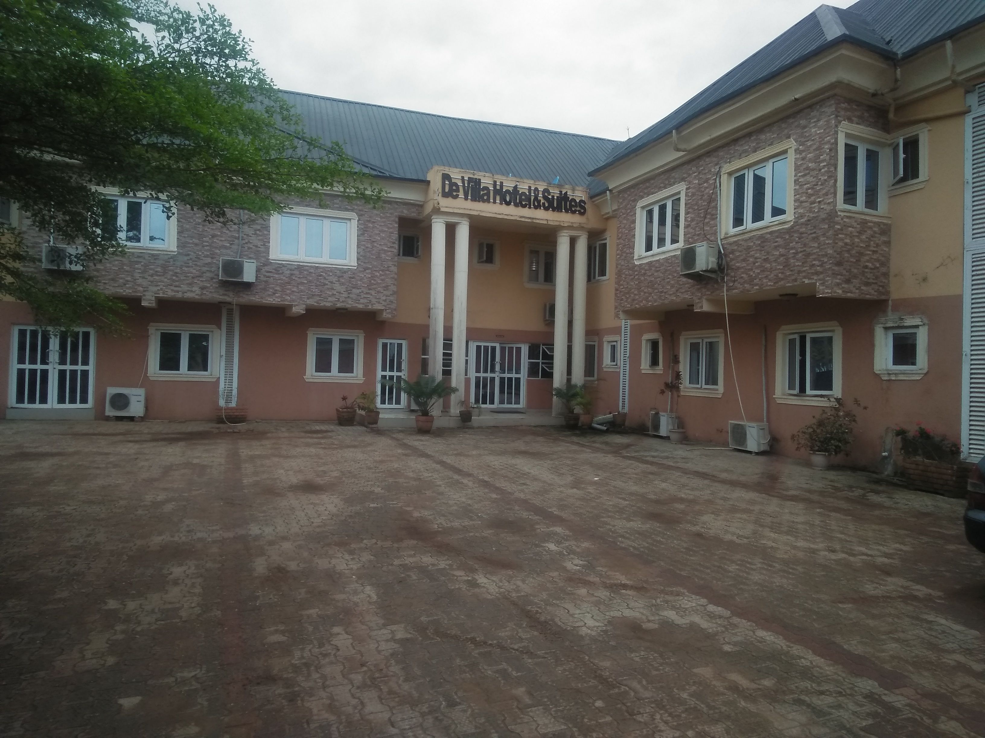 De Villa Hotel & Suite